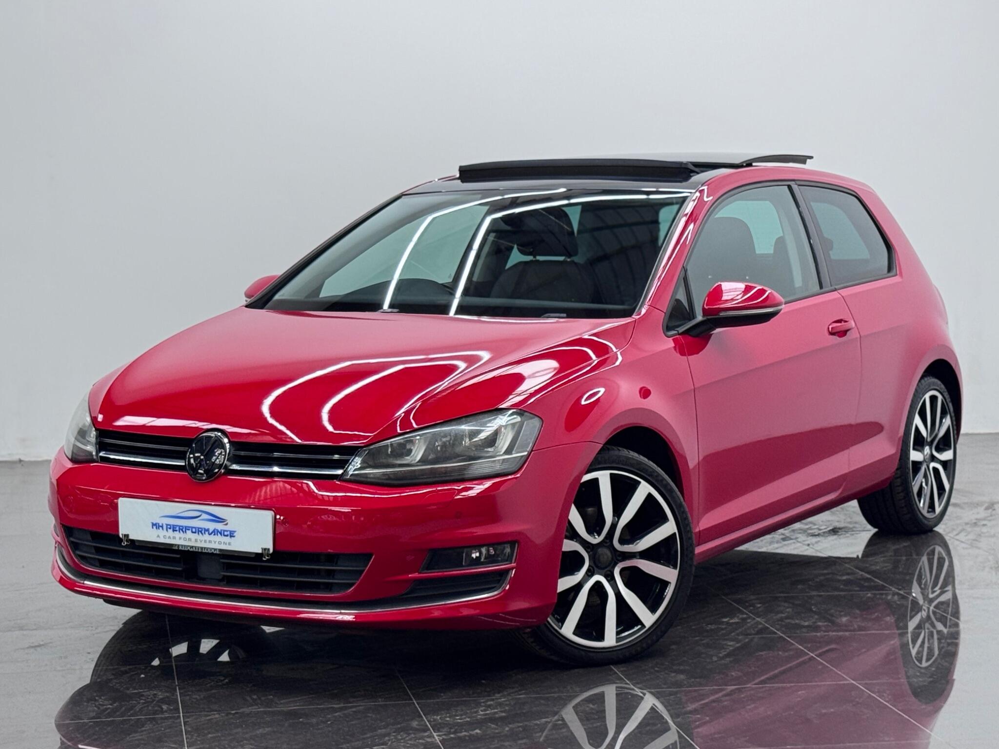 2015 Volkswagen Golf in Red for sale