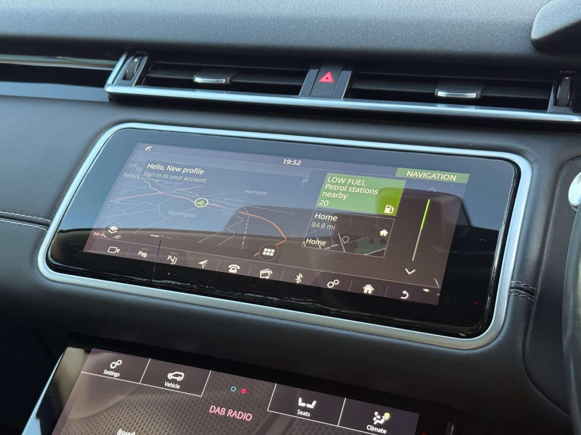 Land Rover Range Rover Velar view 61