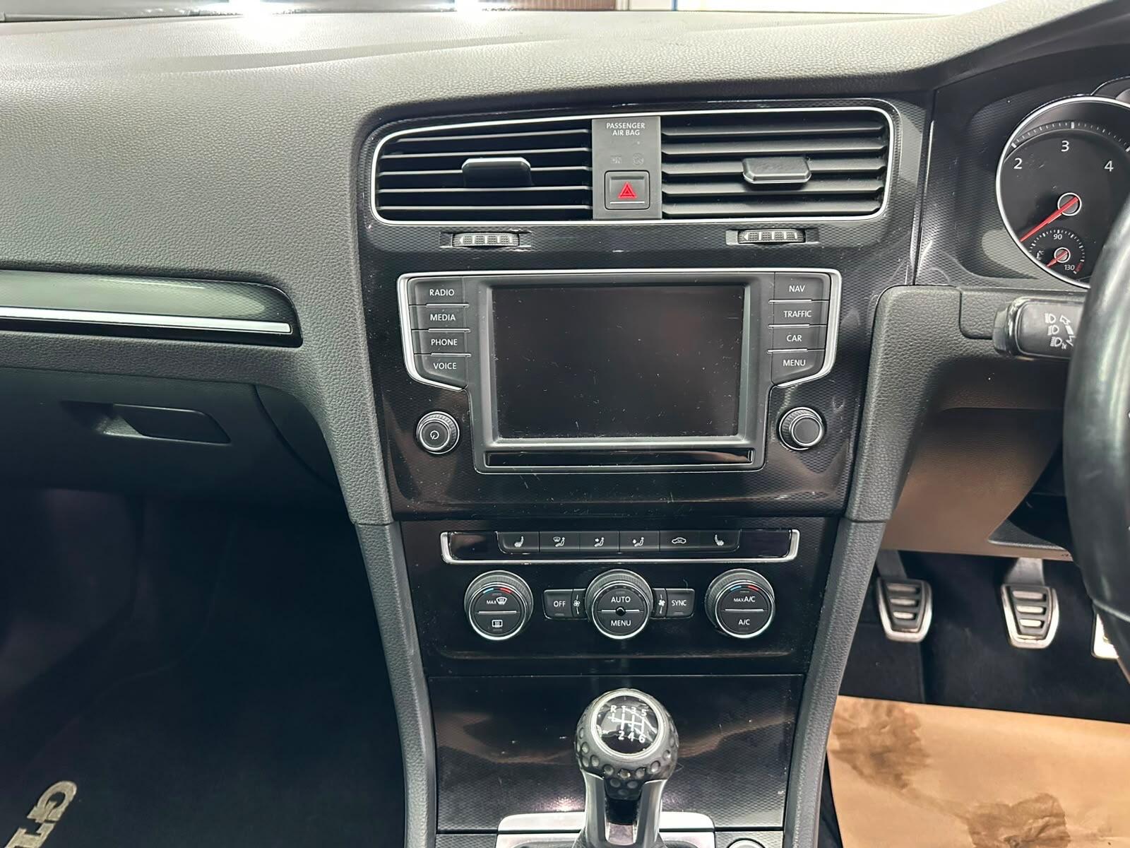 Volkswagen Golf view 41