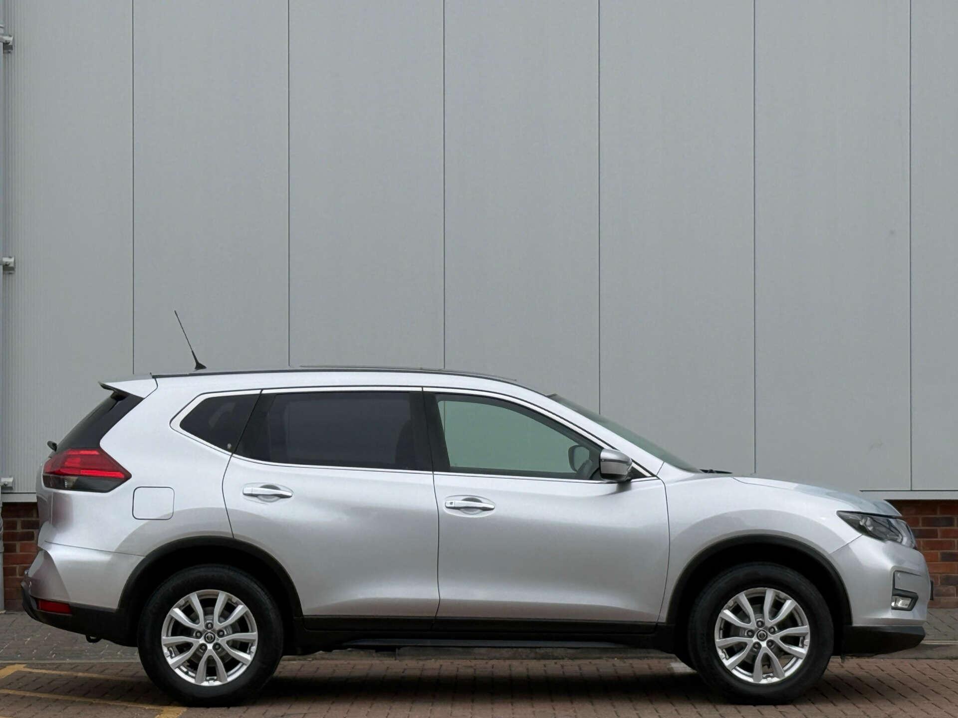 Nissan X-Trail view 10