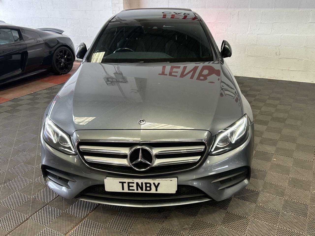 Mercedes-Benz E Class view 4