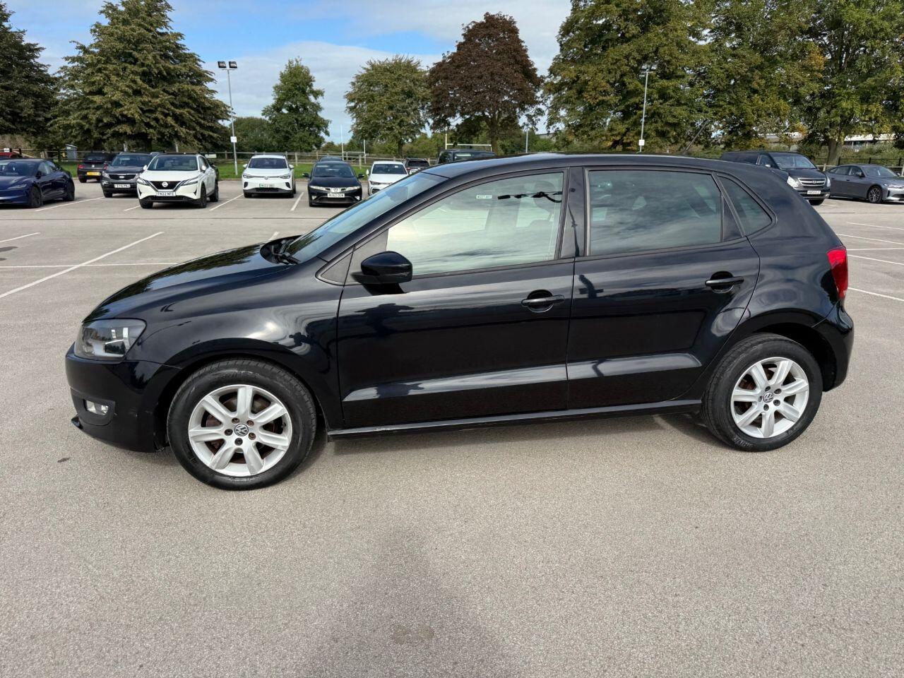 Volkswagen Polo view 6