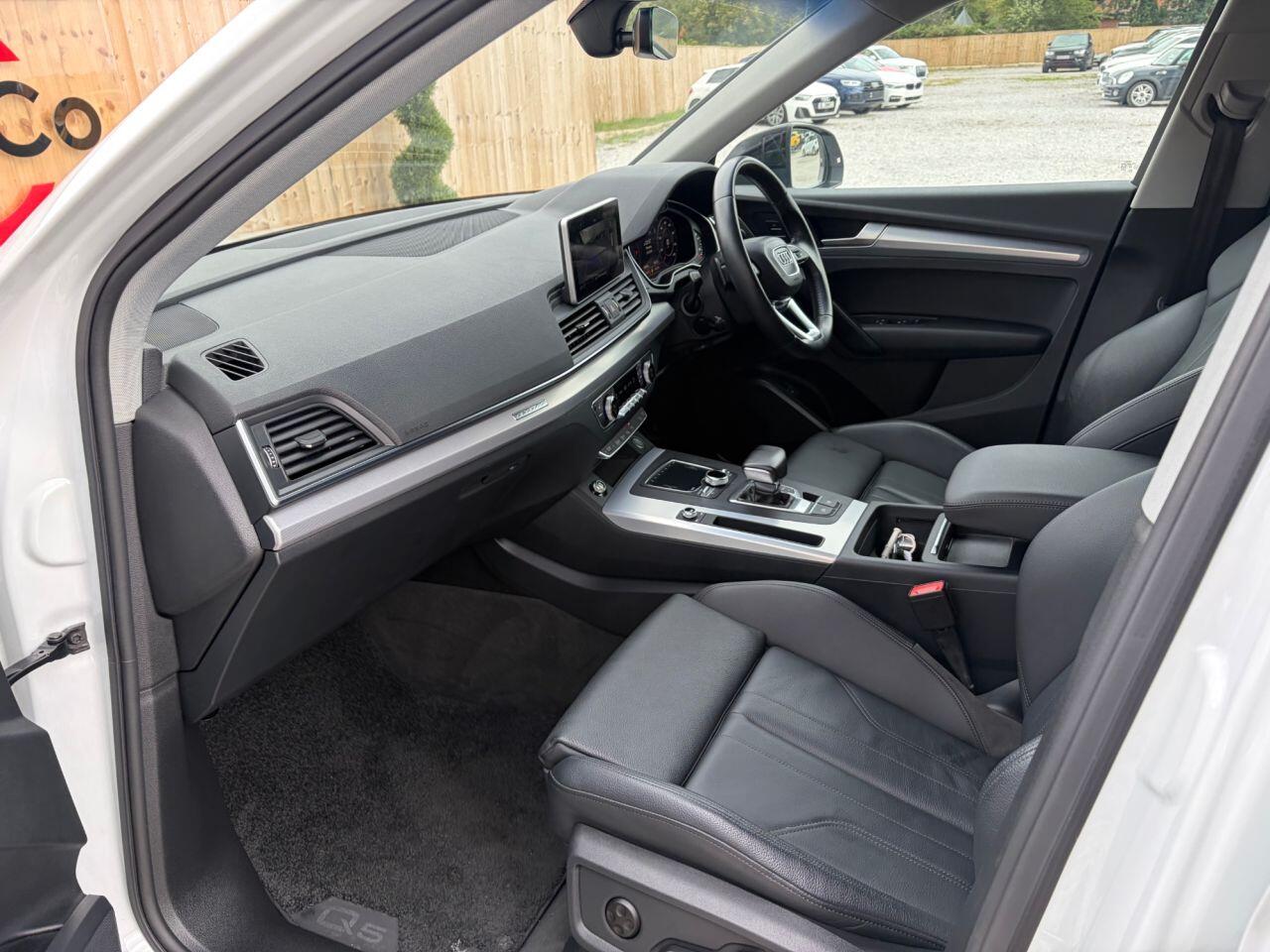 Audi Q5 view 19
