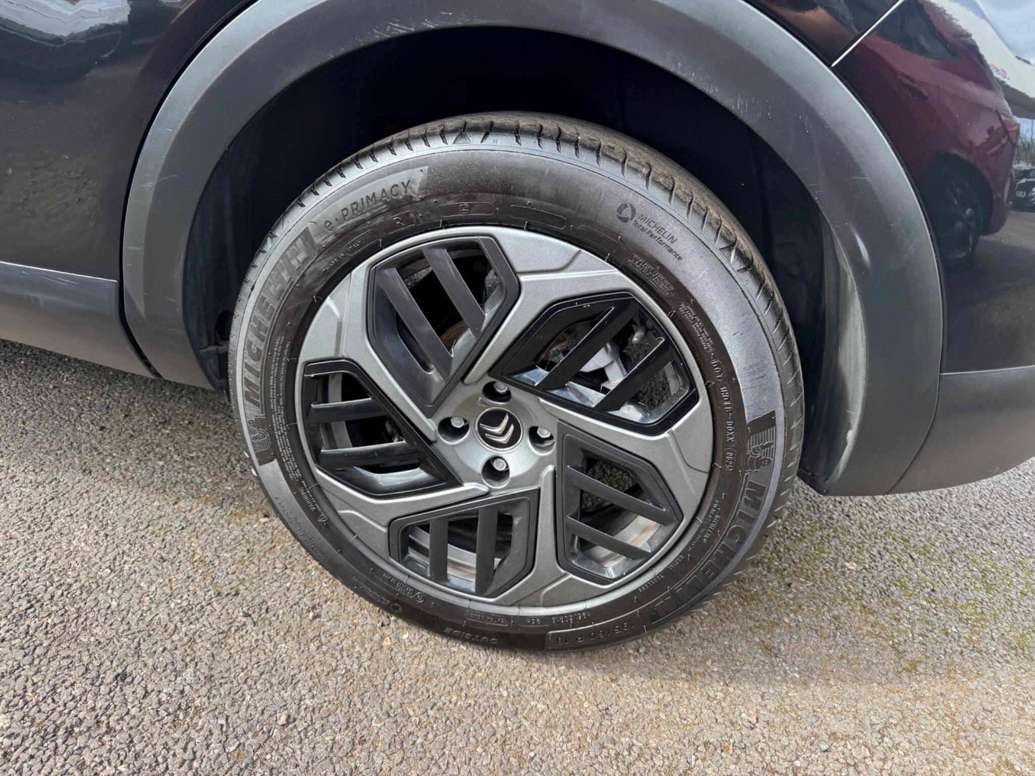 Citroen C4 view 11