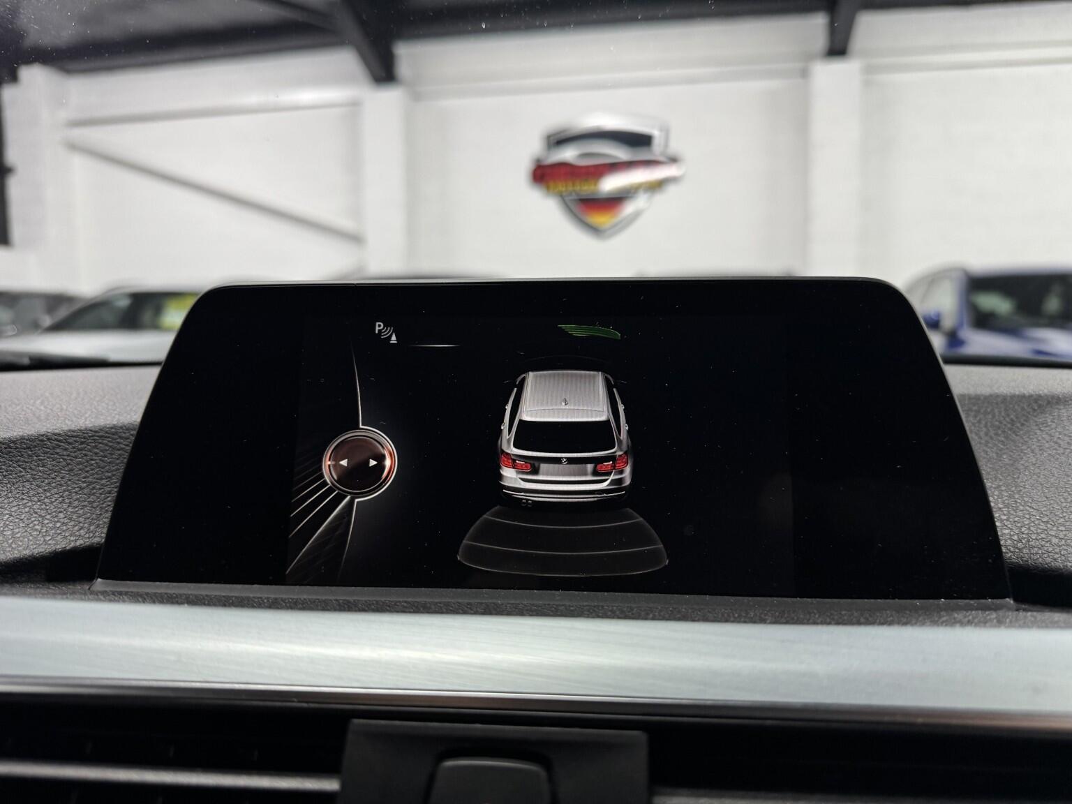 BMW 3 Series view 31