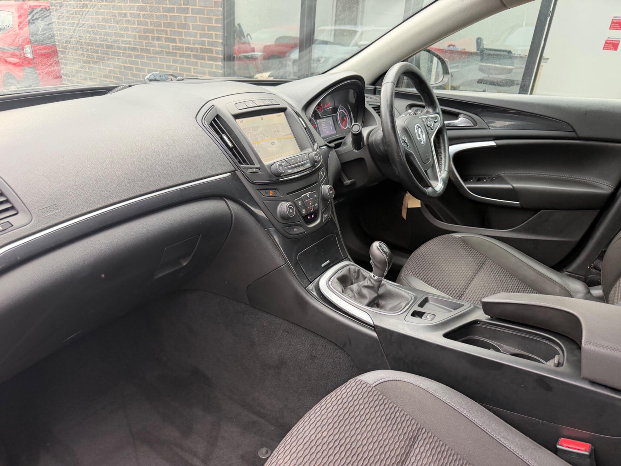 Vauxhall Insignia view 15