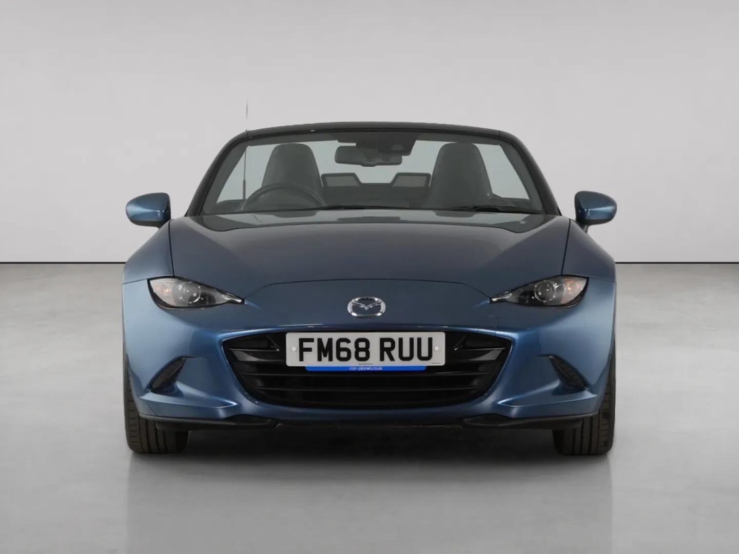 Mazda MX-5 view 6