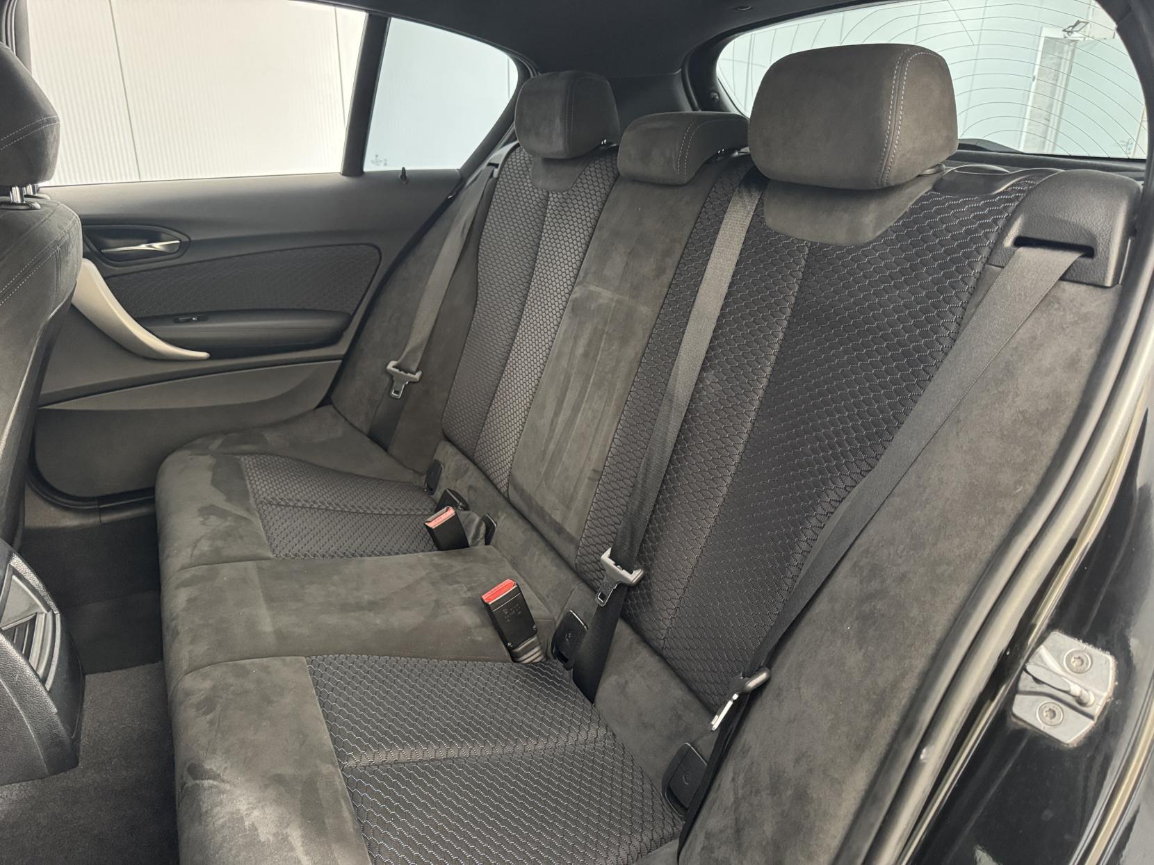 BMW 1 Series view 60