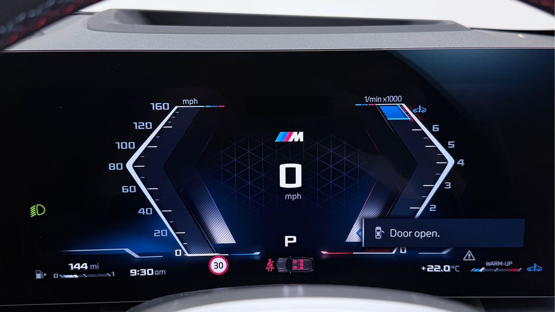 BMW 3 Series view 9