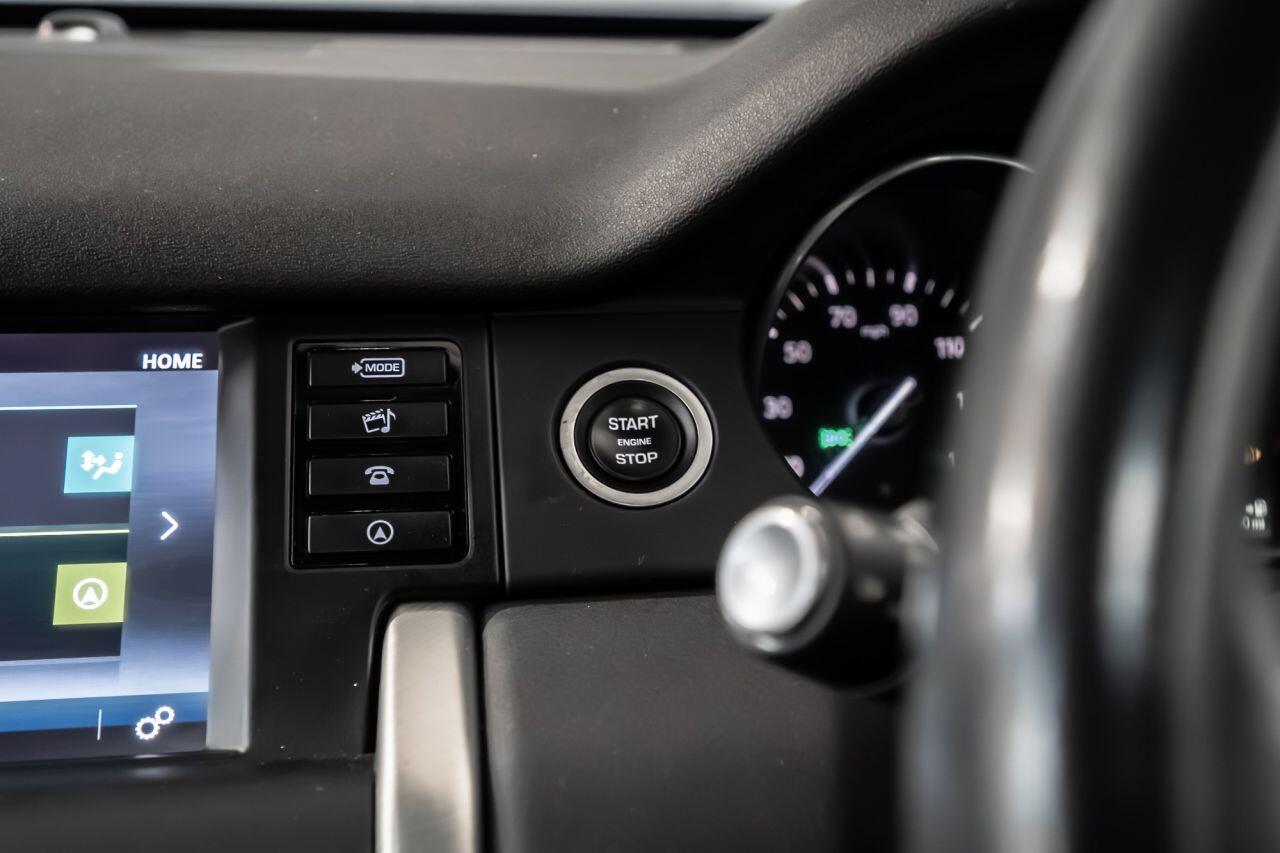 Land Rover Discovery Sport view 36