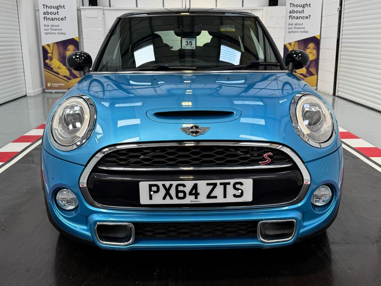 Mini Hatch view 39