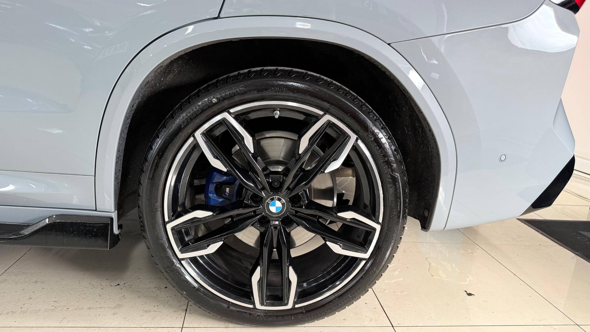 BMW X3 view 18