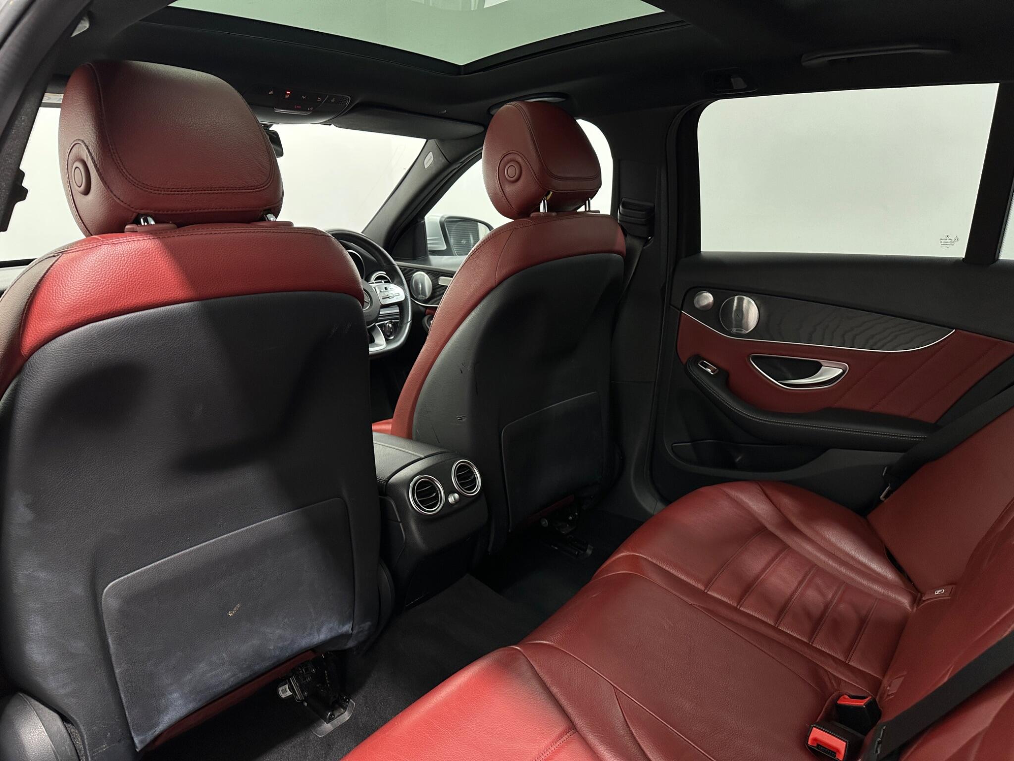 Mercedes-Benz C Class view 40