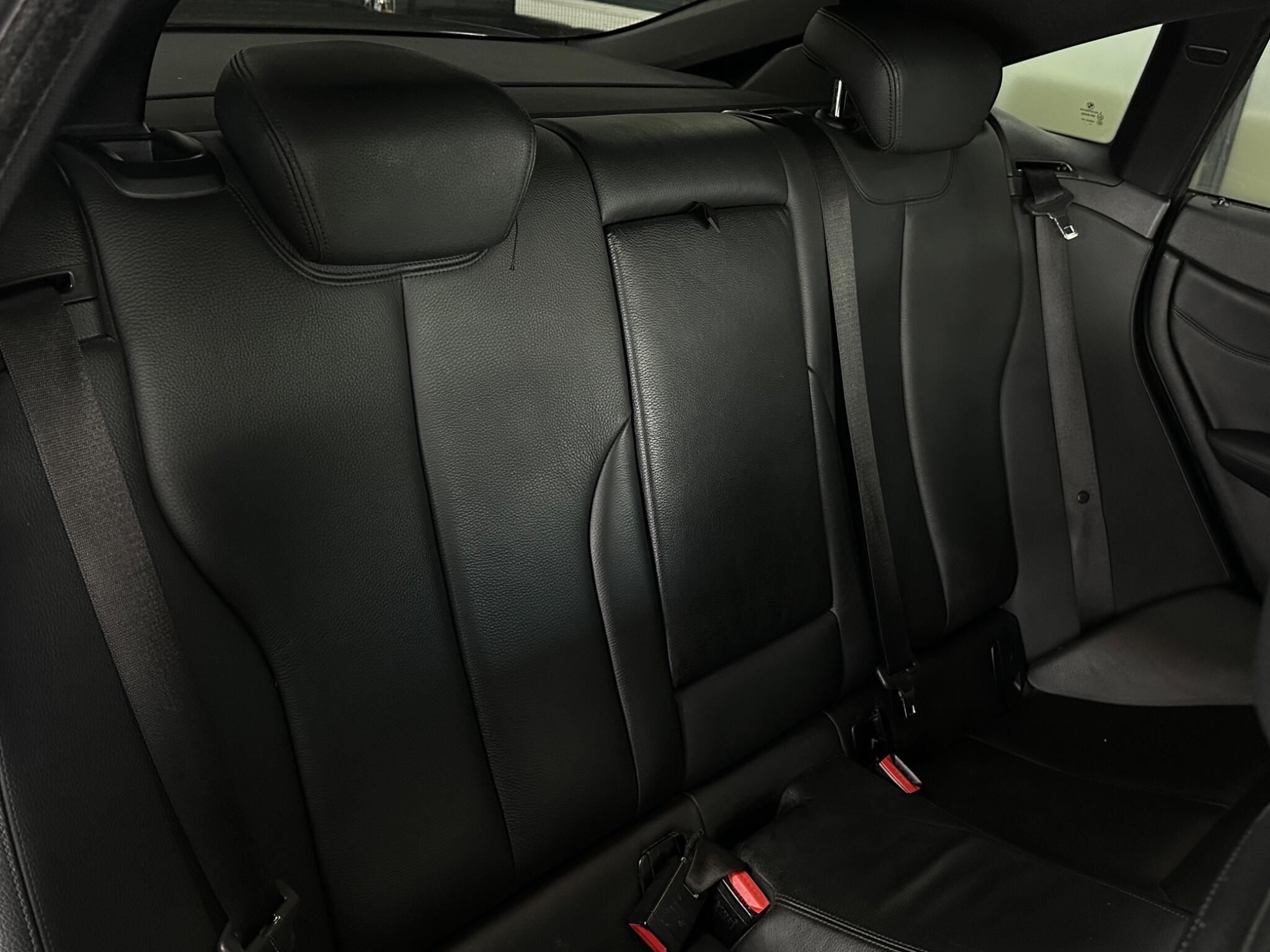 BMW 4 Series view 36