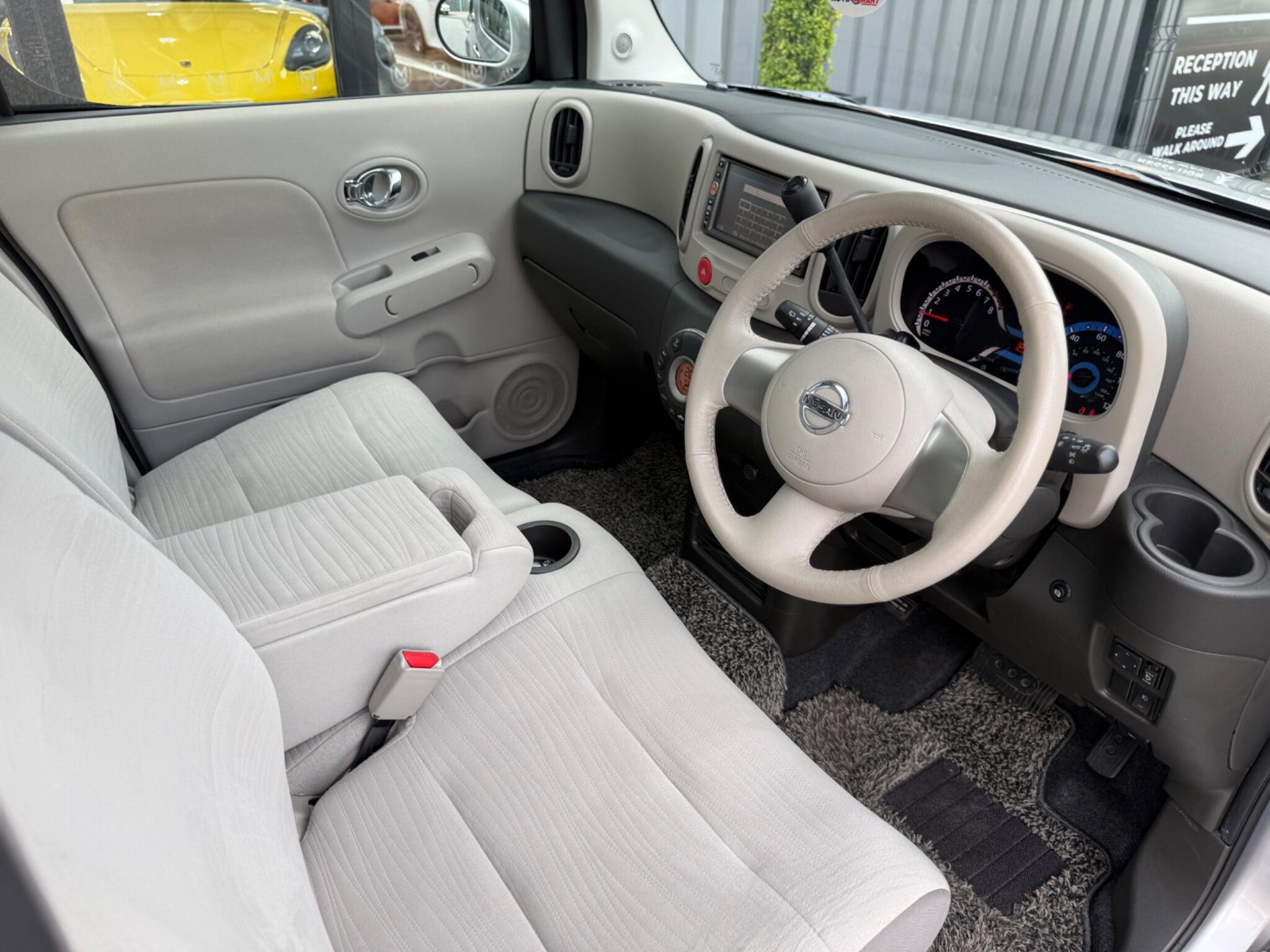 Nissan Cube view 19