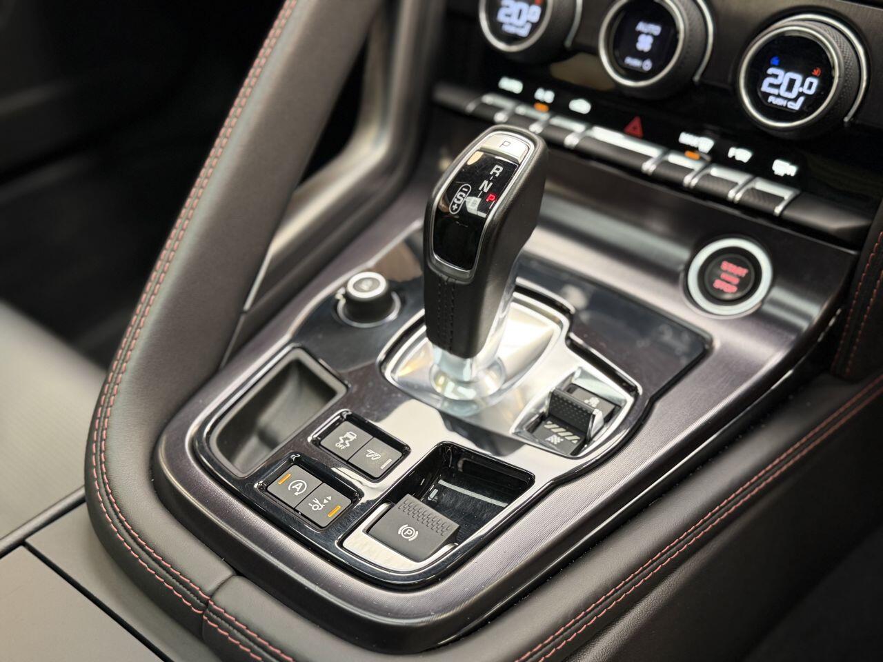 Jaguar F-Type view 39
