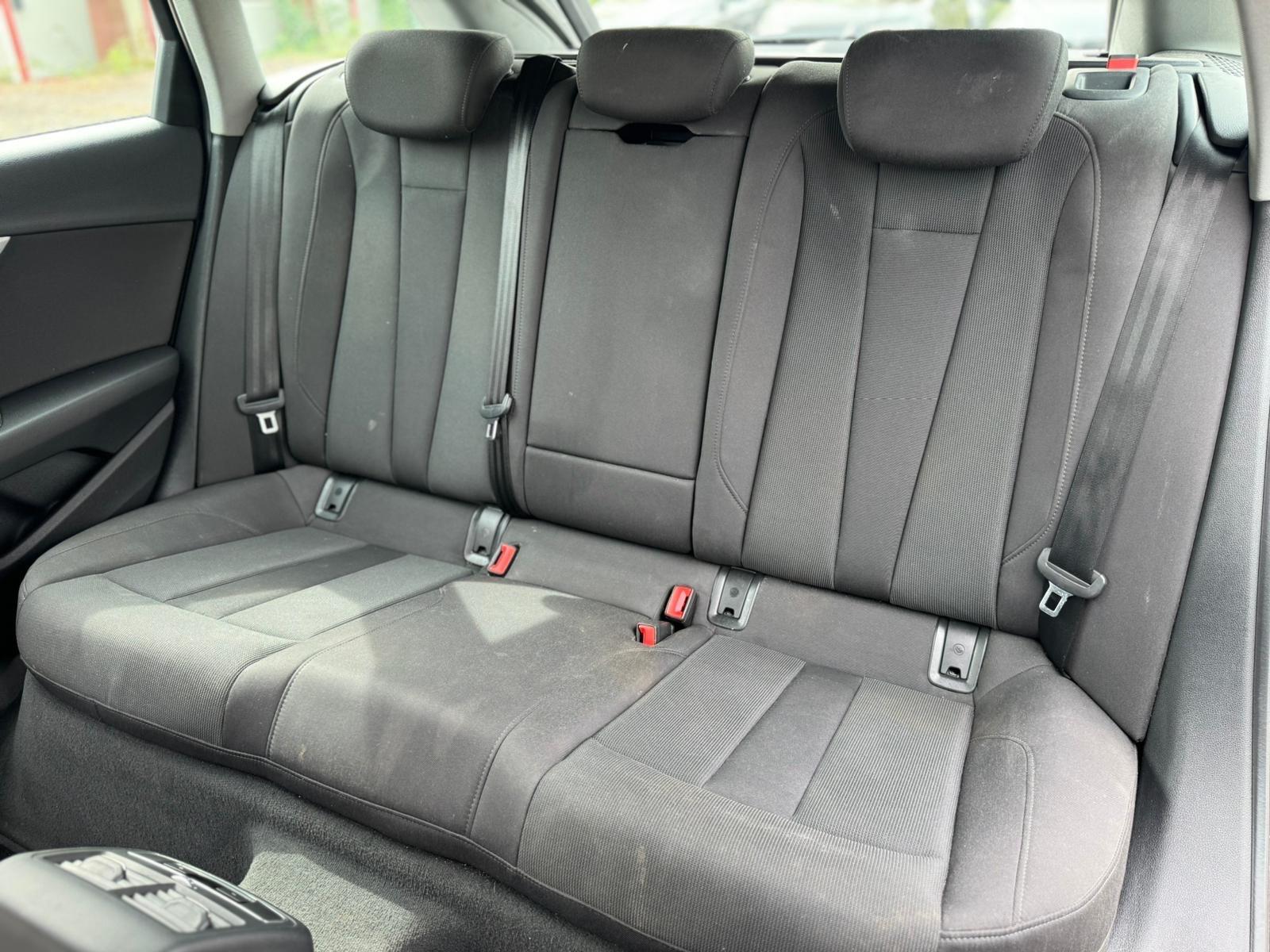 Audi A4 view 22