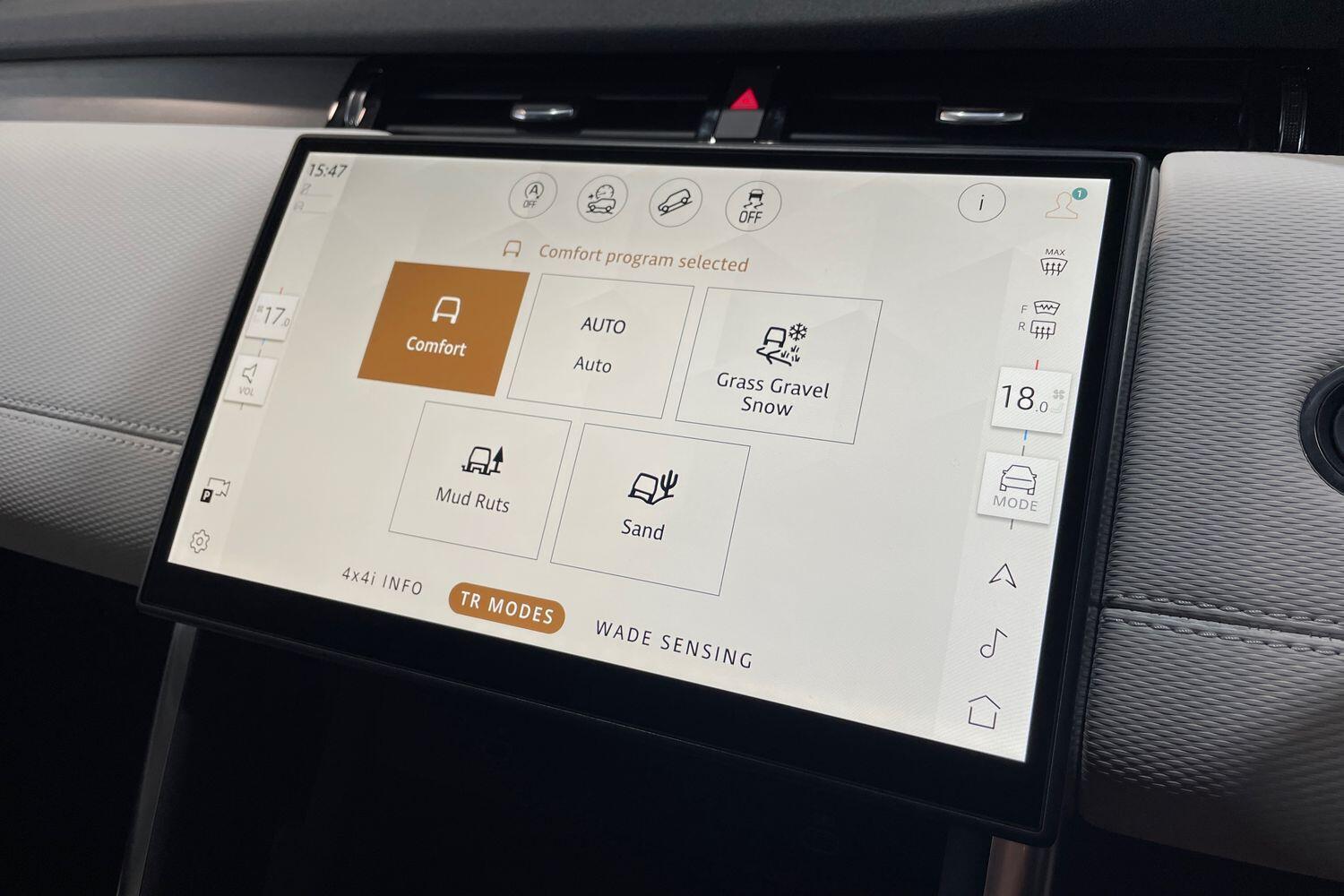 Land Rover Discovery Sport view 36