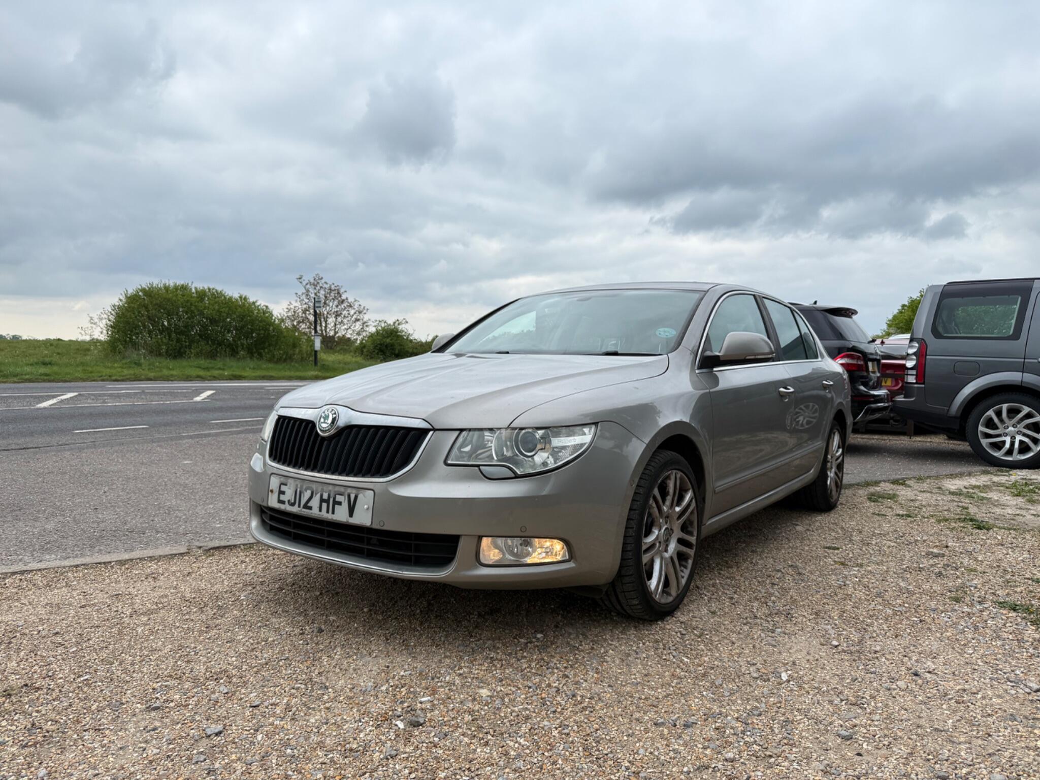 Skoda Superb main image