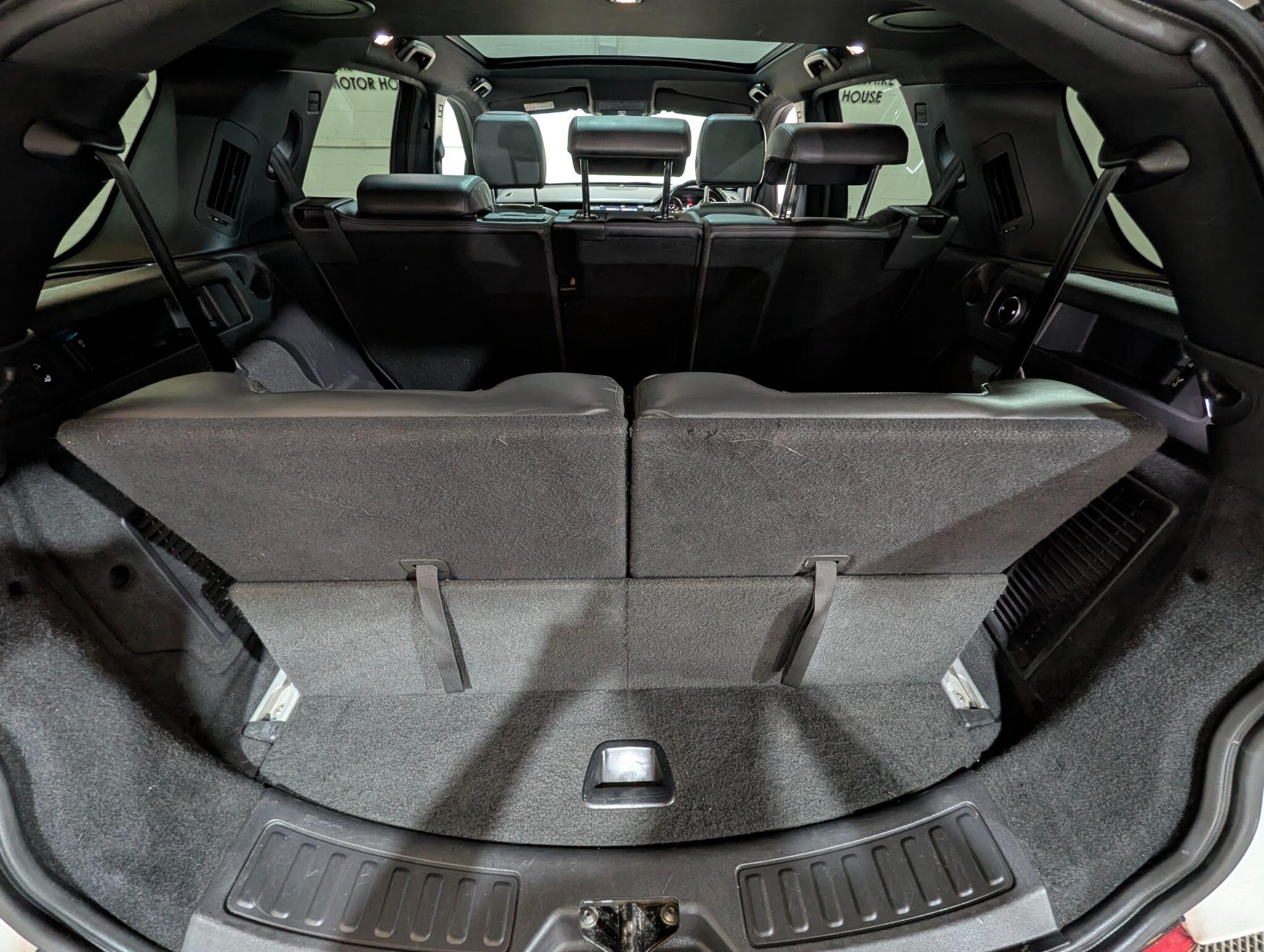 Land Rover Discovery Sport view 63