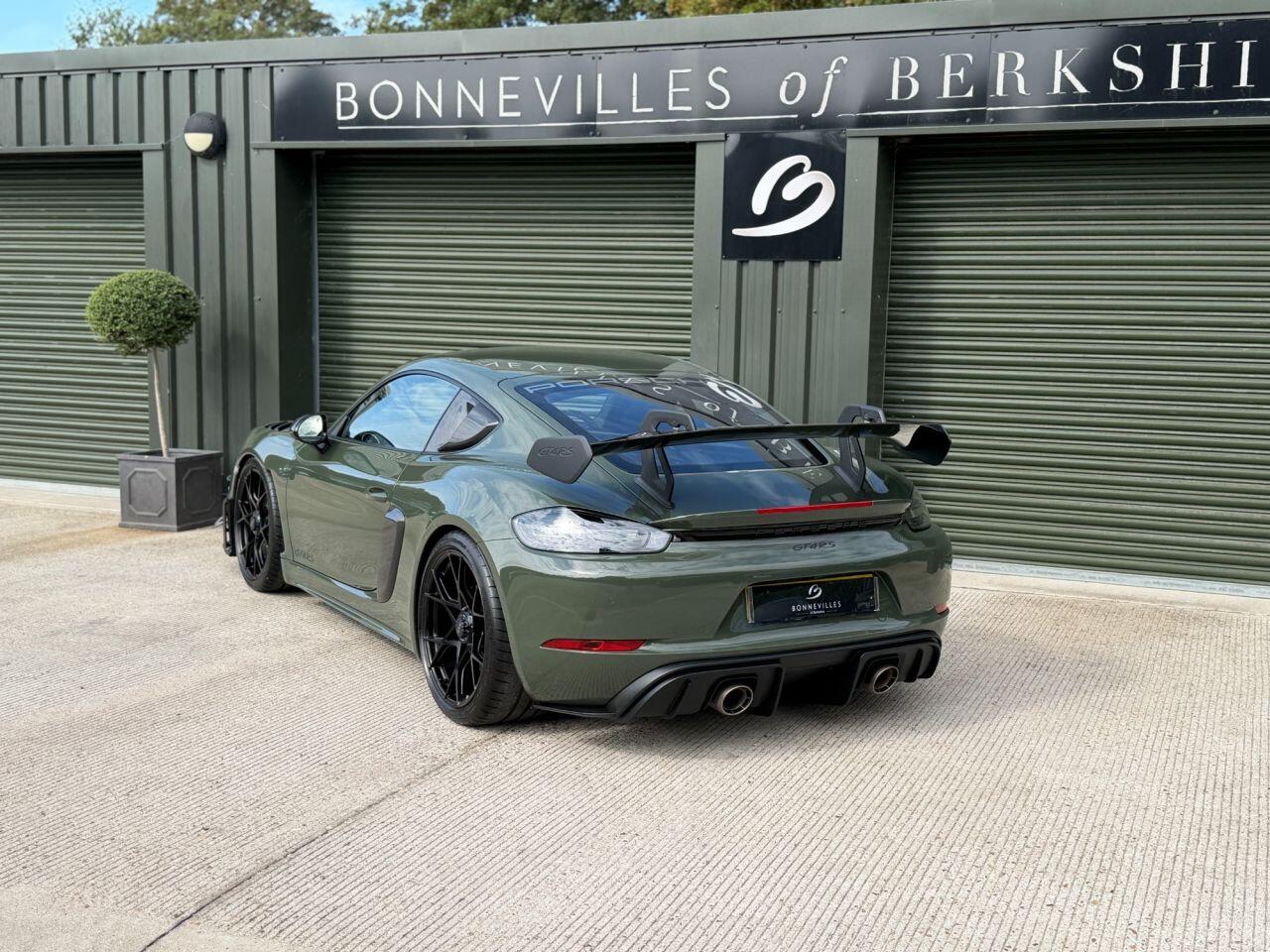 Porsche 718 Cayman view 3