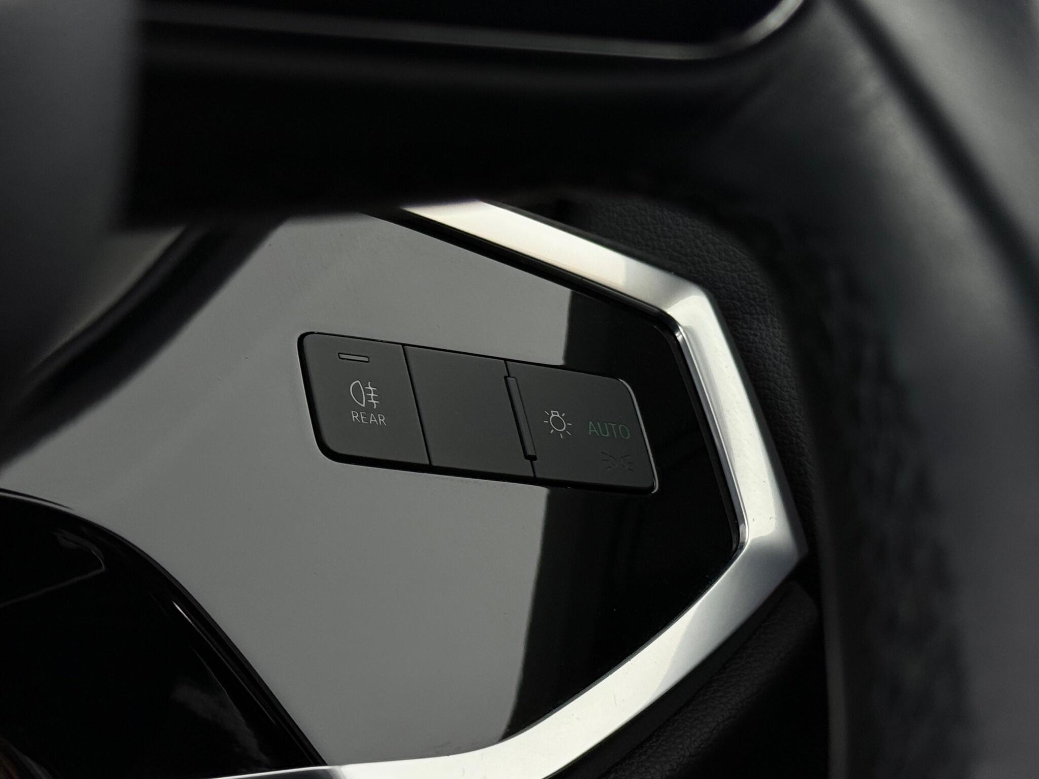 Audi Q3 view 17
