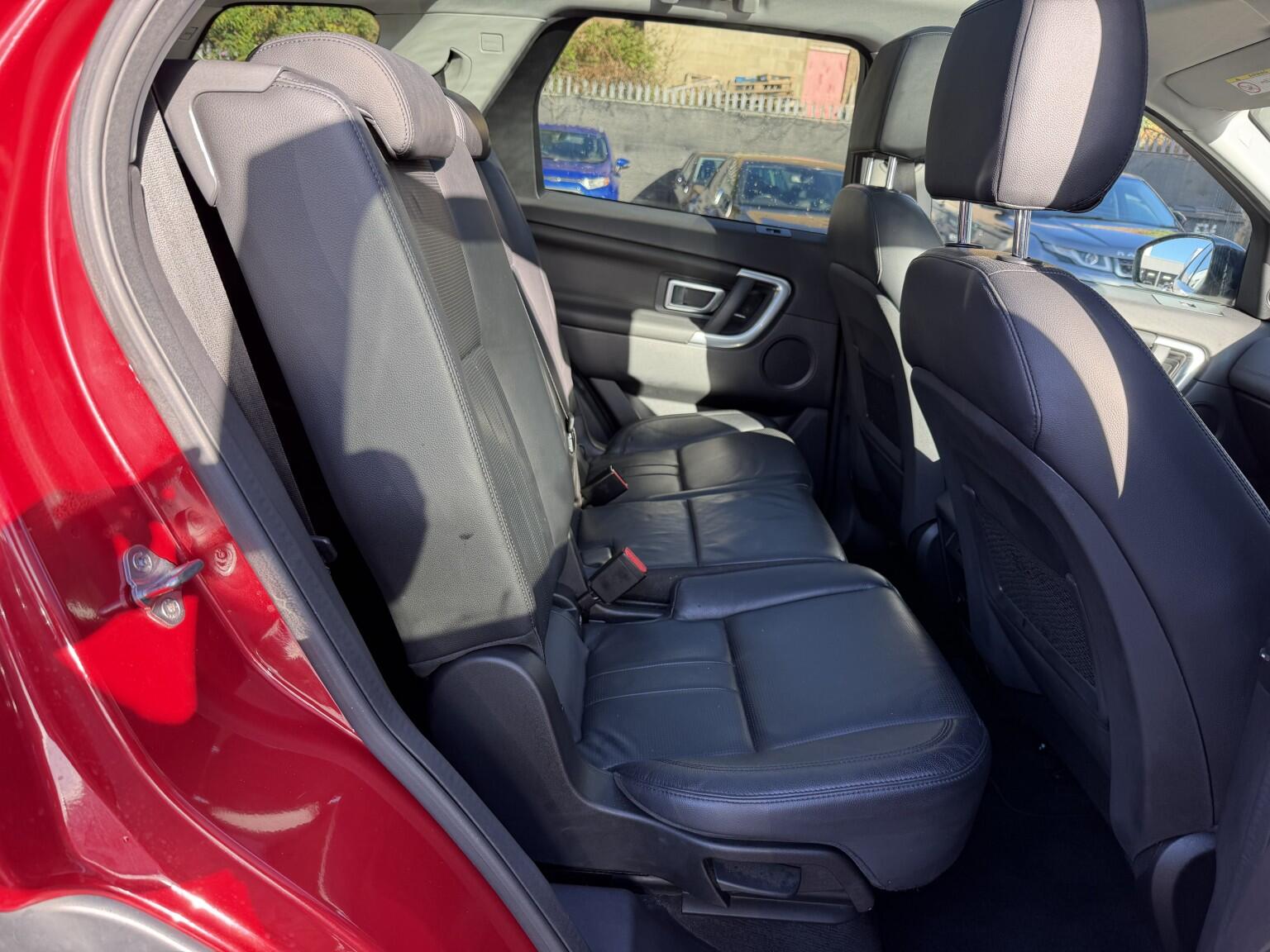 Land Rover Discovery Sport view 20