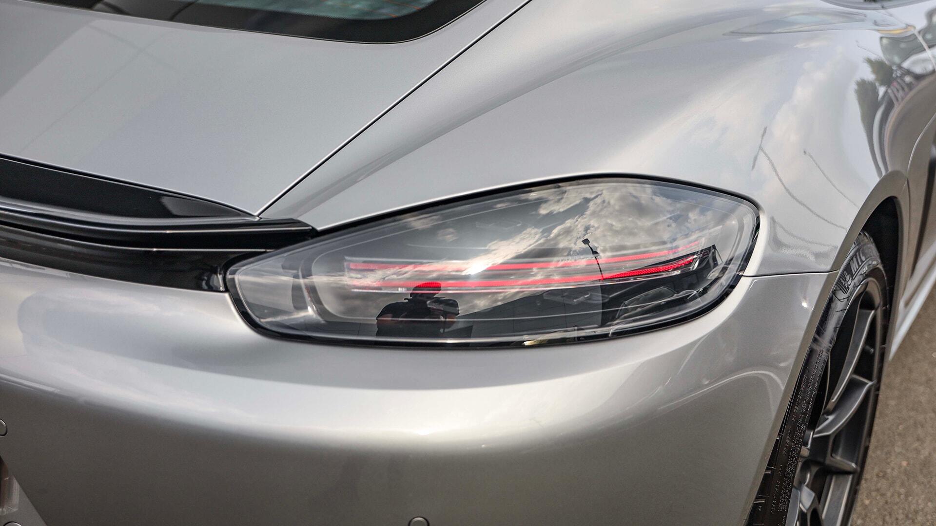 Porsche Cayman view 31