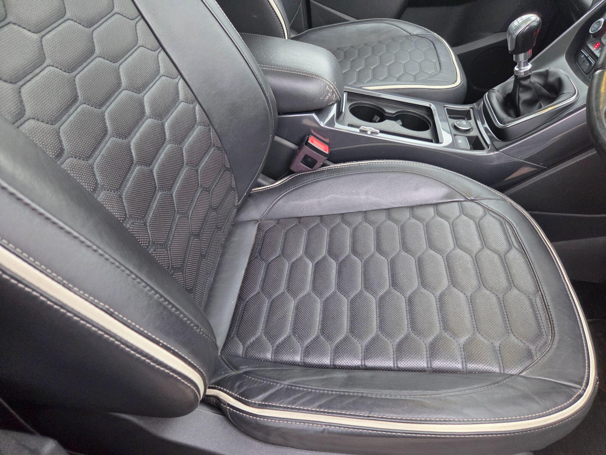 Ford Kuga view 15