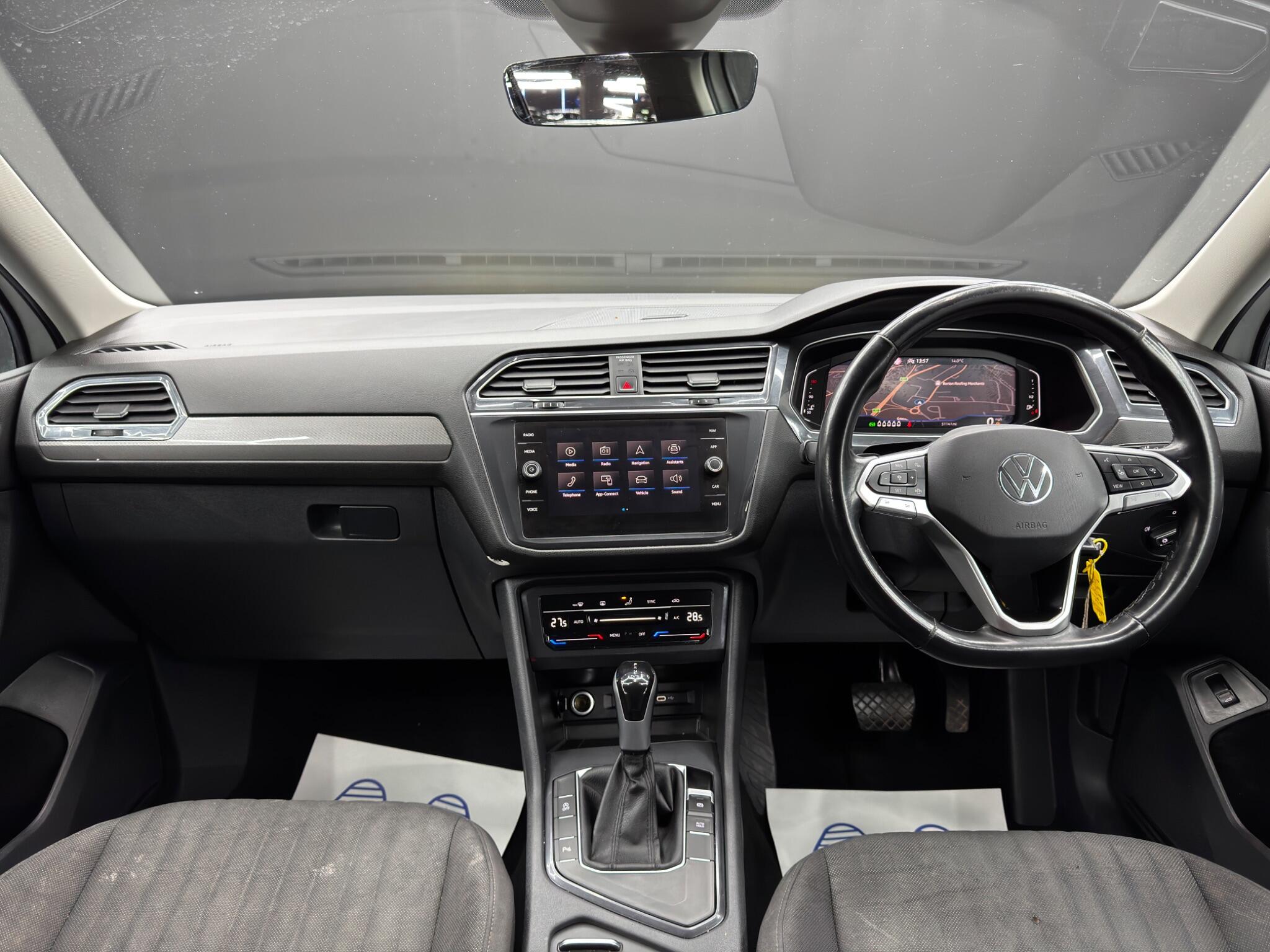 Volkswagen Tiguan Allspace view 10