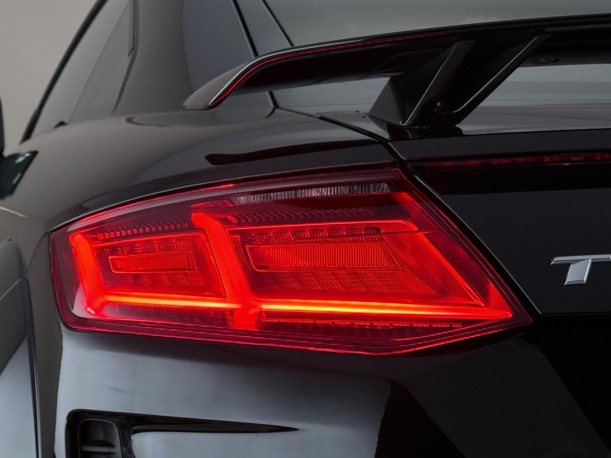 Audi TTS view 10