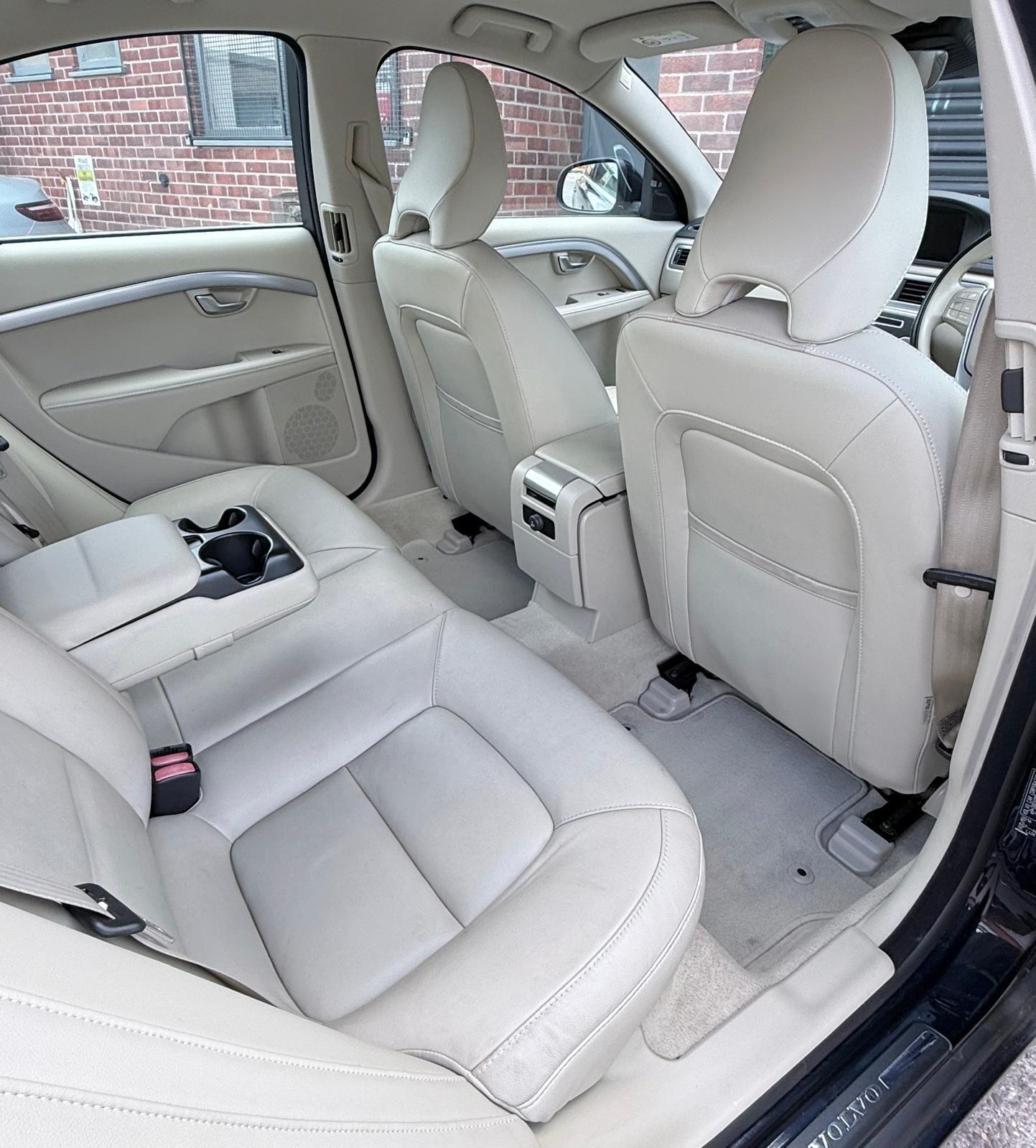 Volvo S80 view 94