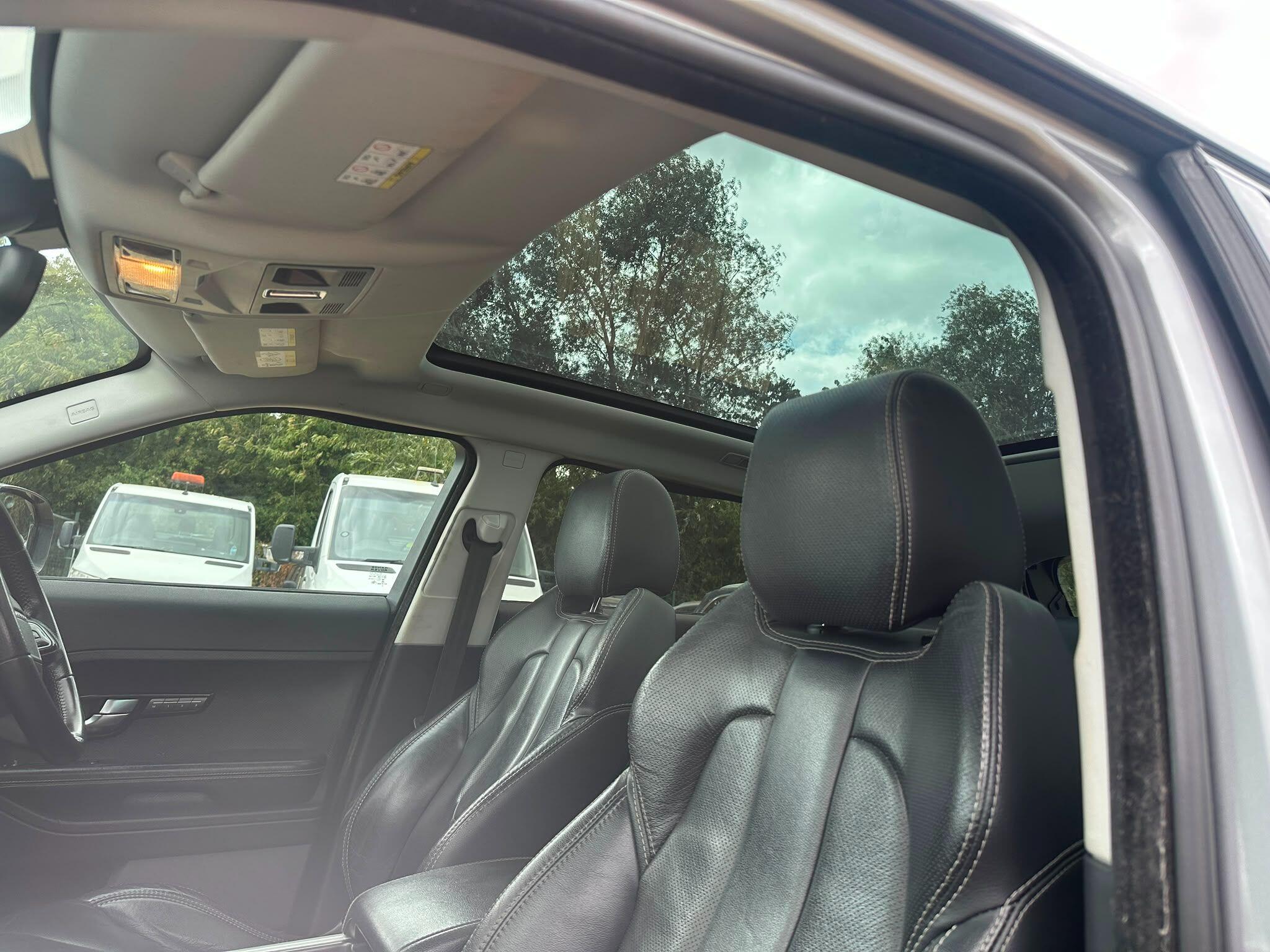 Land Rover Range Rover Evoque view 27