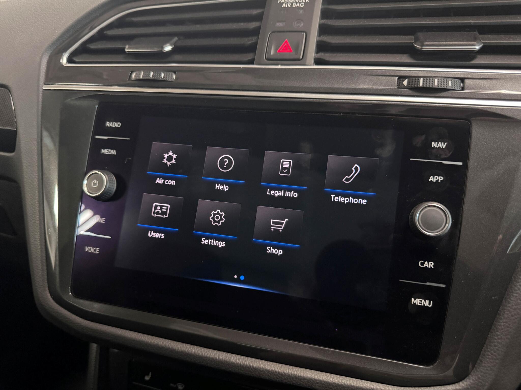 Volkswagen Tiguan view 40