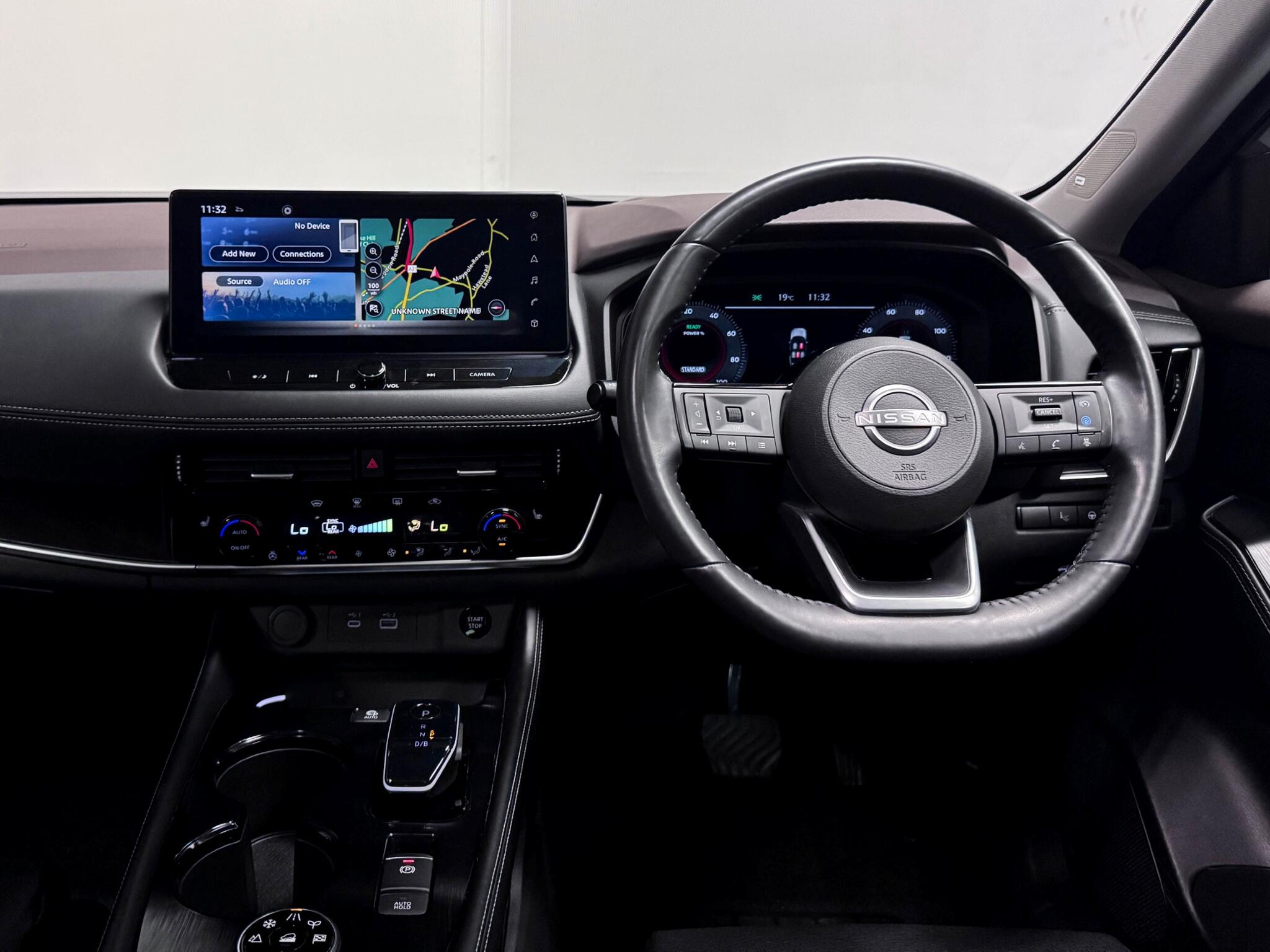 Nissan X-Trail view 16