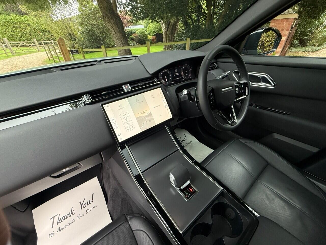 Land Rover Range Rover Velar view 17