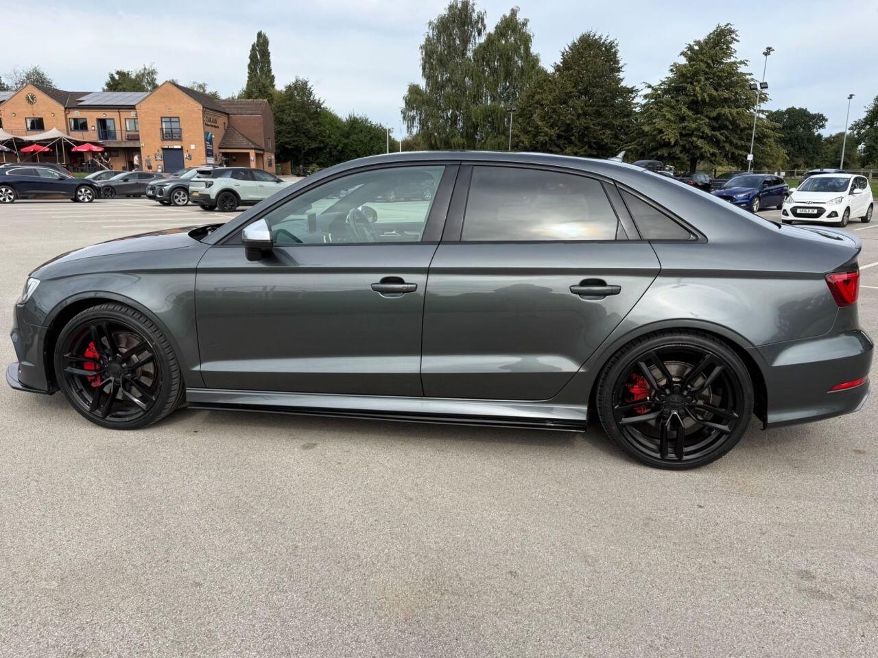 Audi S3 view 11