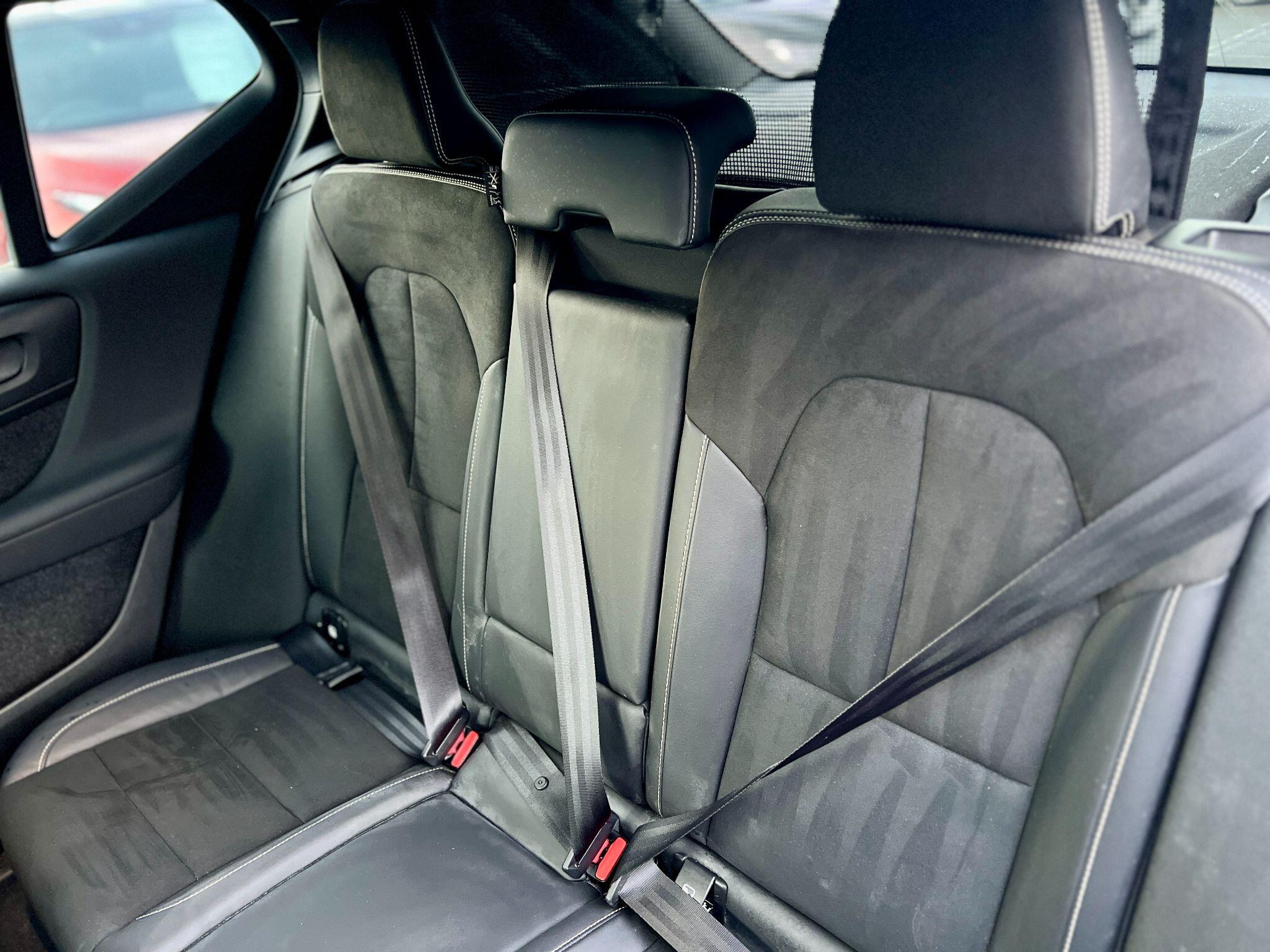 Volvo XC40 view 18