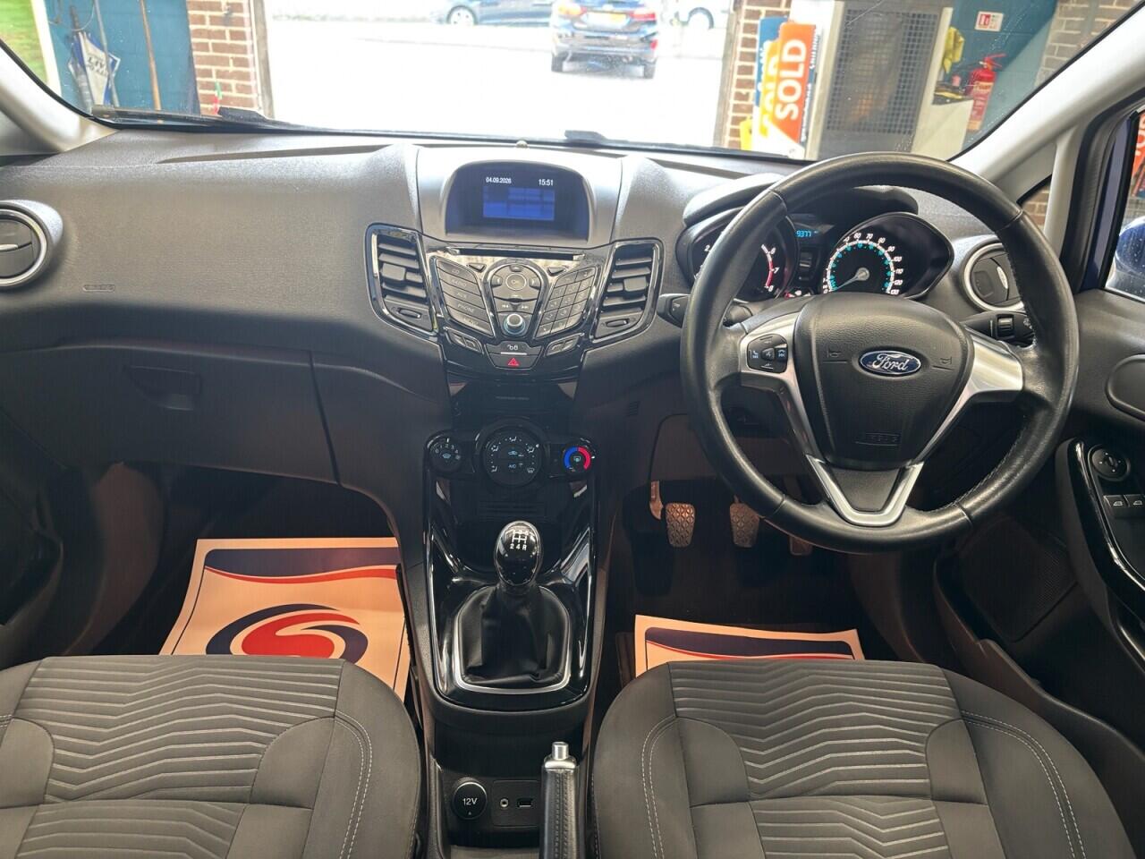 Ford Fiesta view 23