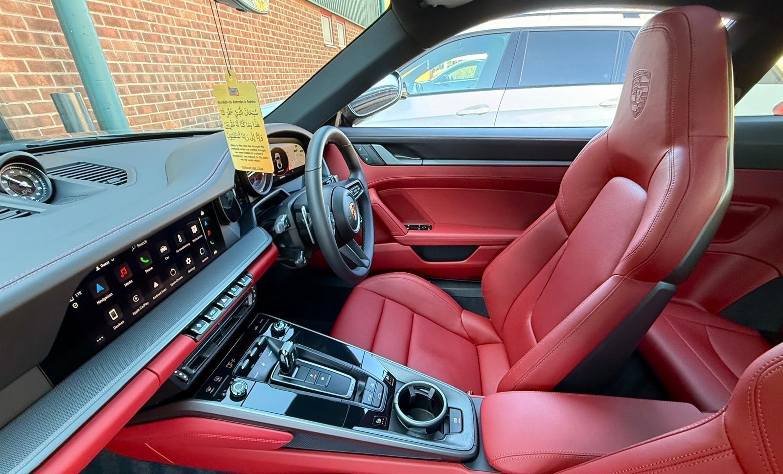 Porsche 911 view 55