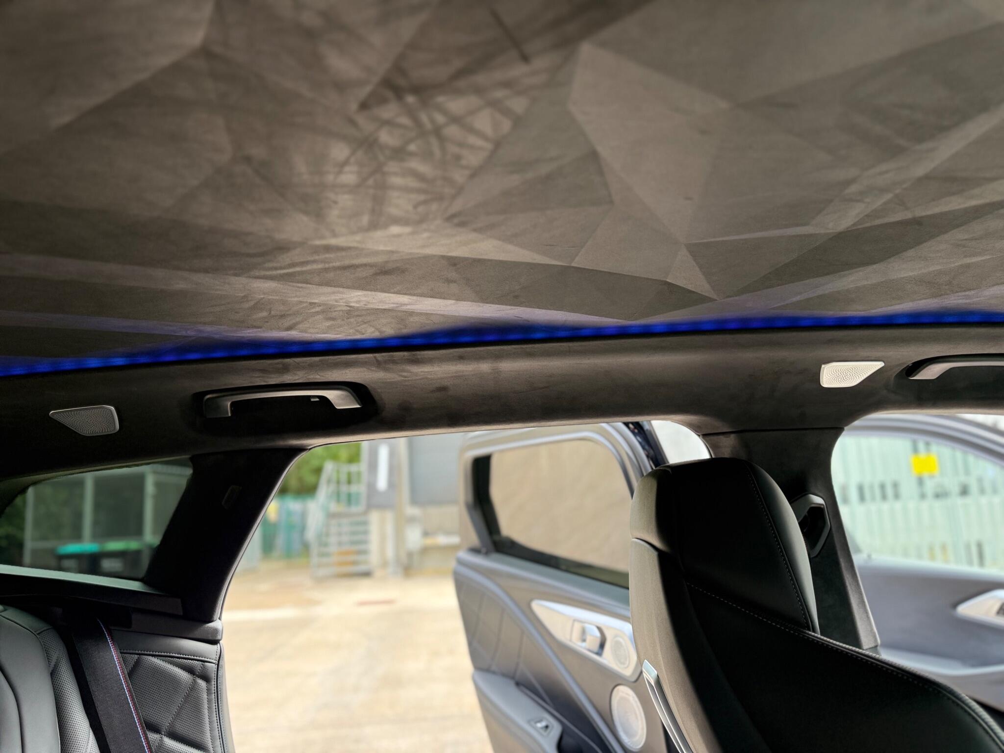 BMW XM view 64