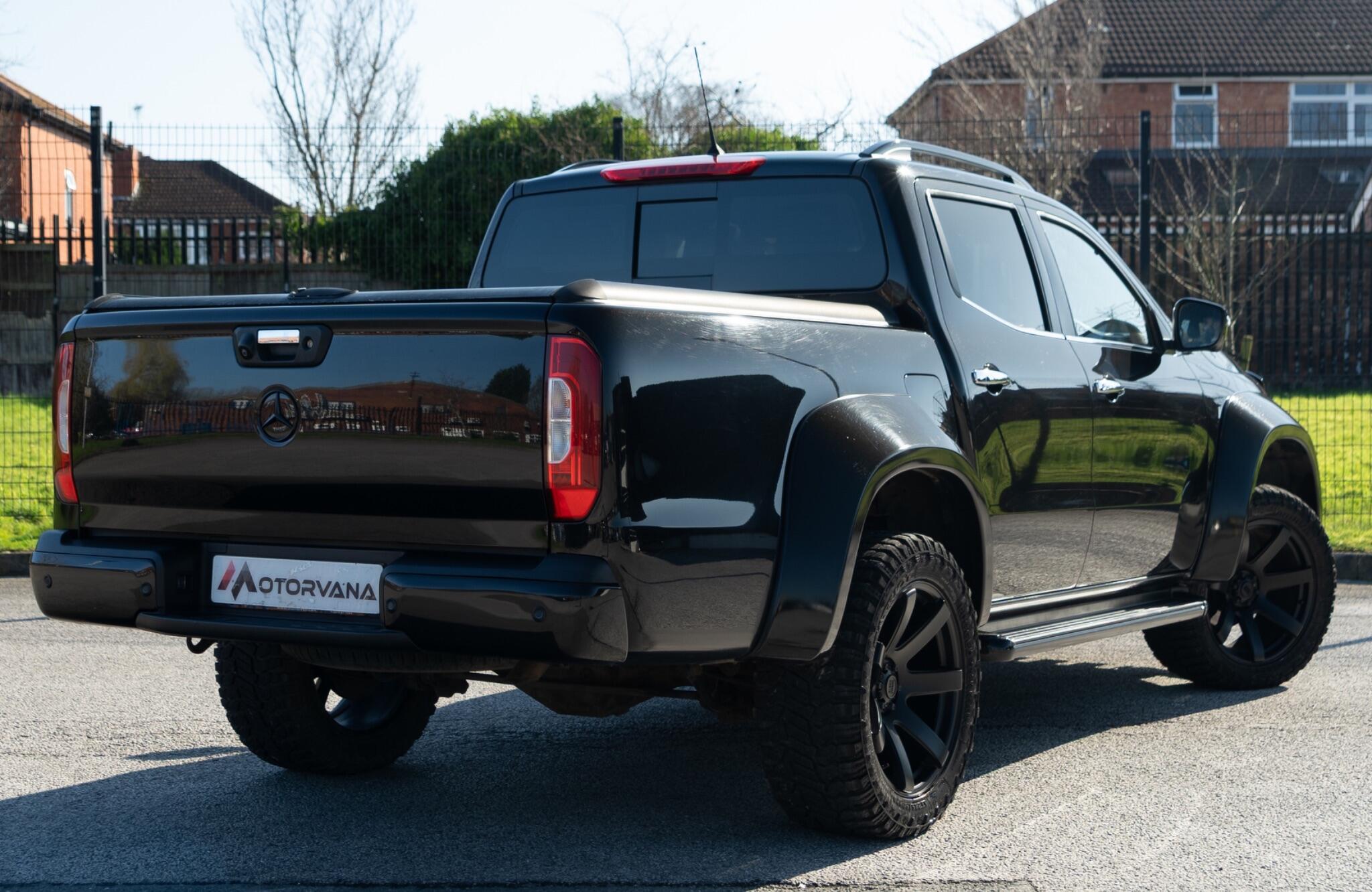Mercedes-Benz X-Class view 20