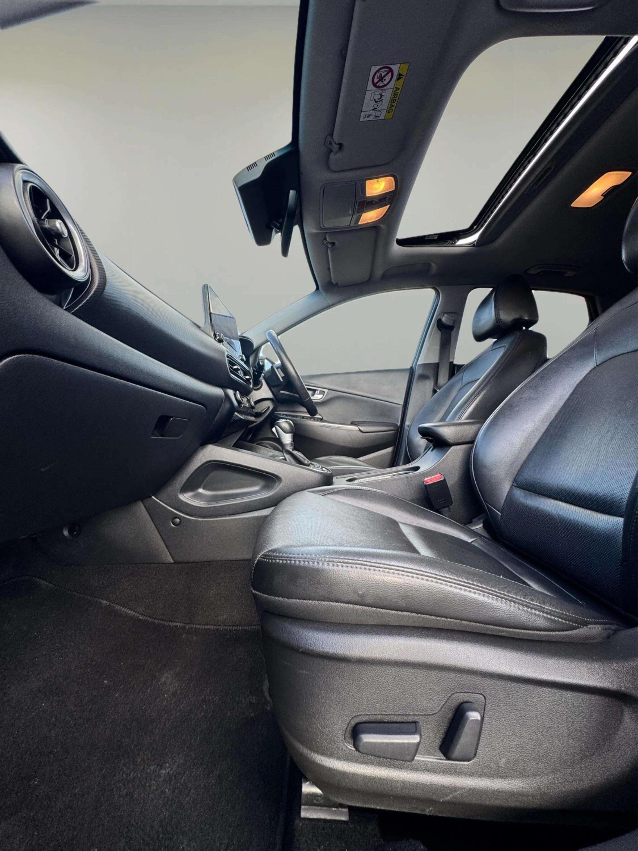 Hyundai Kona view 65