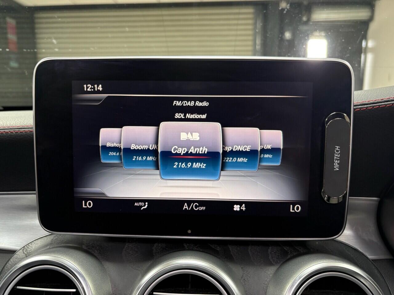 Mercedes-Benz C-Class view 29
