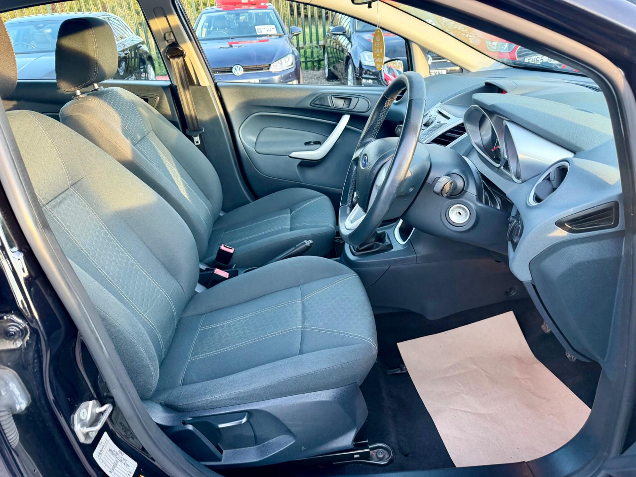 Ford Fiesta view 28