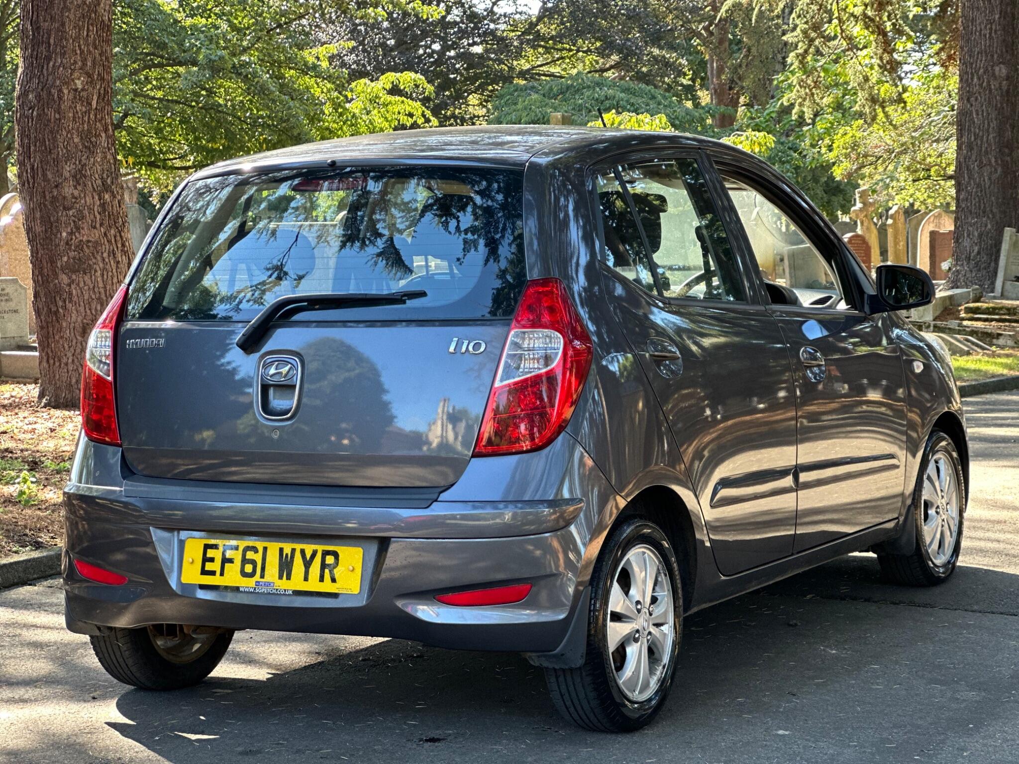 Hyundai i10 view 23