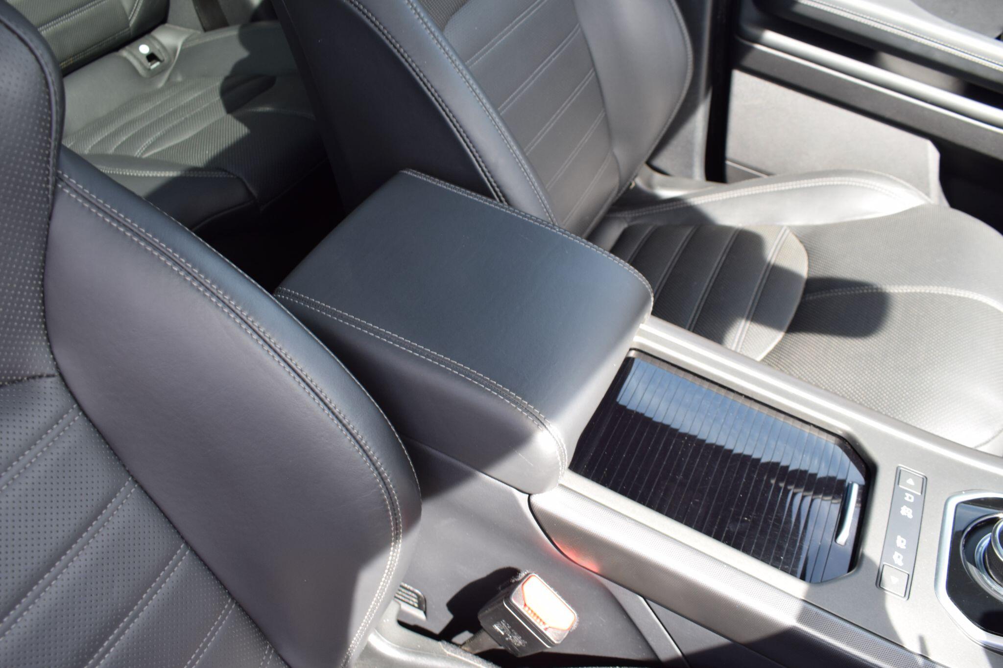 Land Rover Range Rover Evoque view 23