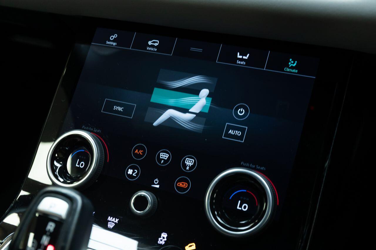 Land Rover Range Rover Evoque view 34