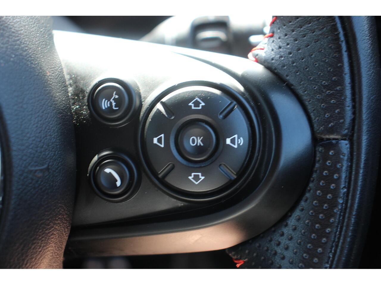 Mini Cooper view 26