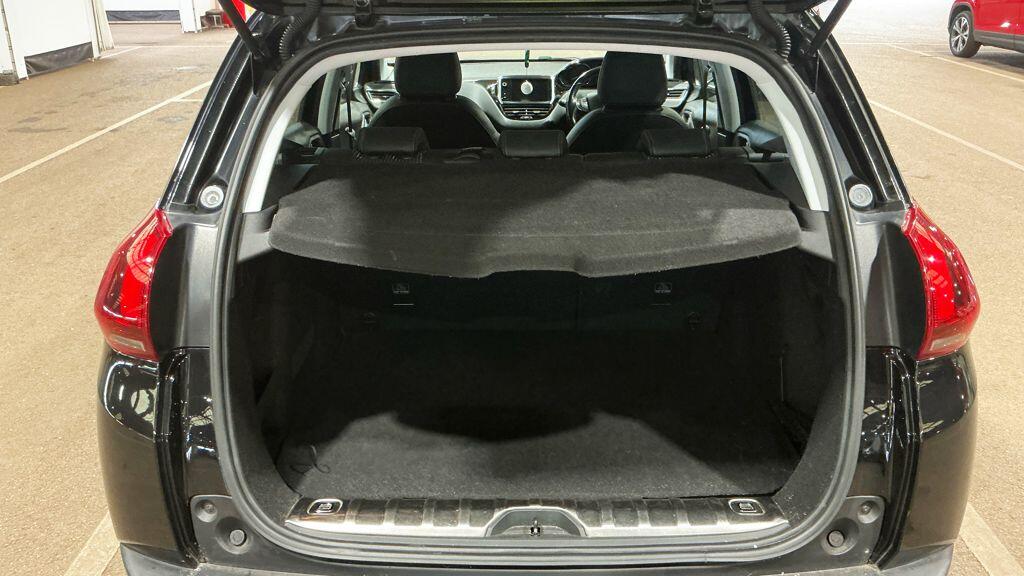 Peugeot 2008 view 14